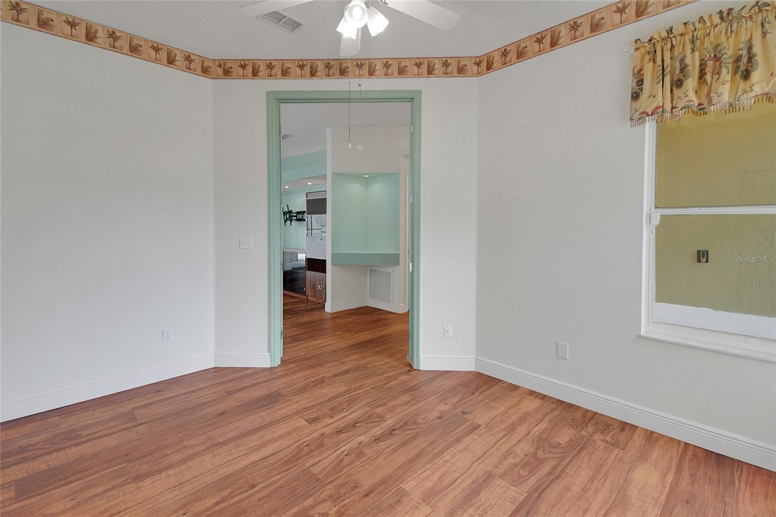 Image 10 of 54 For 32948 Rambling Oaks Court