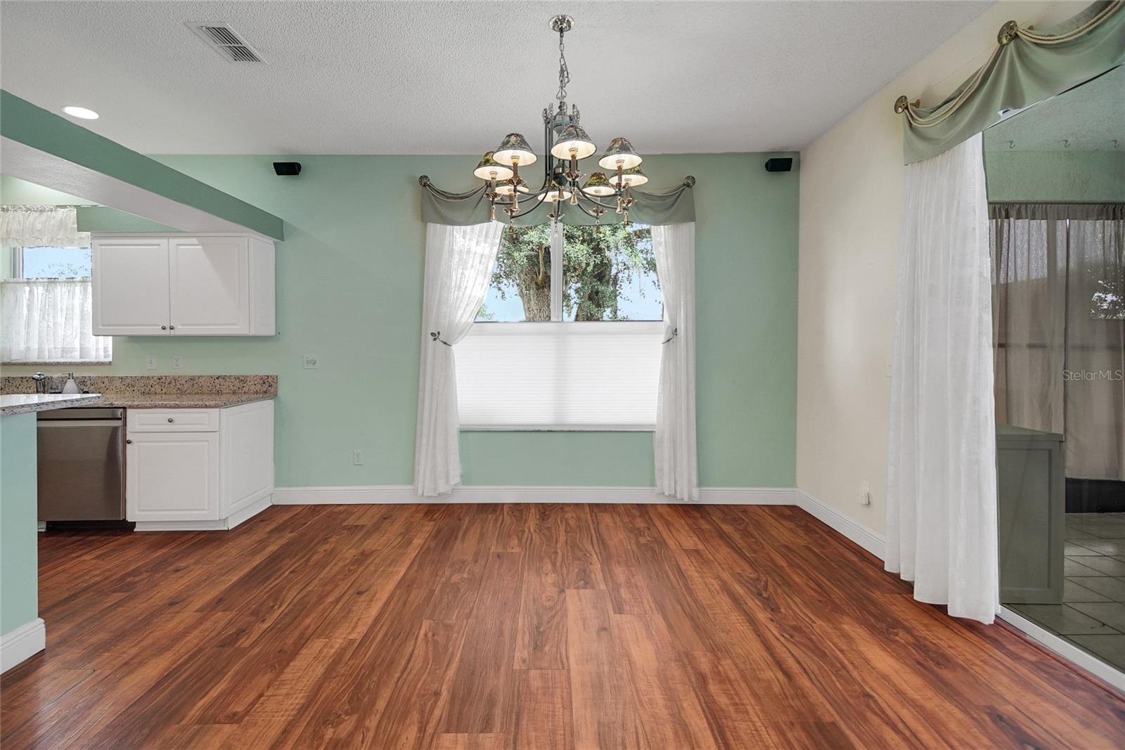 Image 13 of 54 For 32948 Rambling Oaks Court