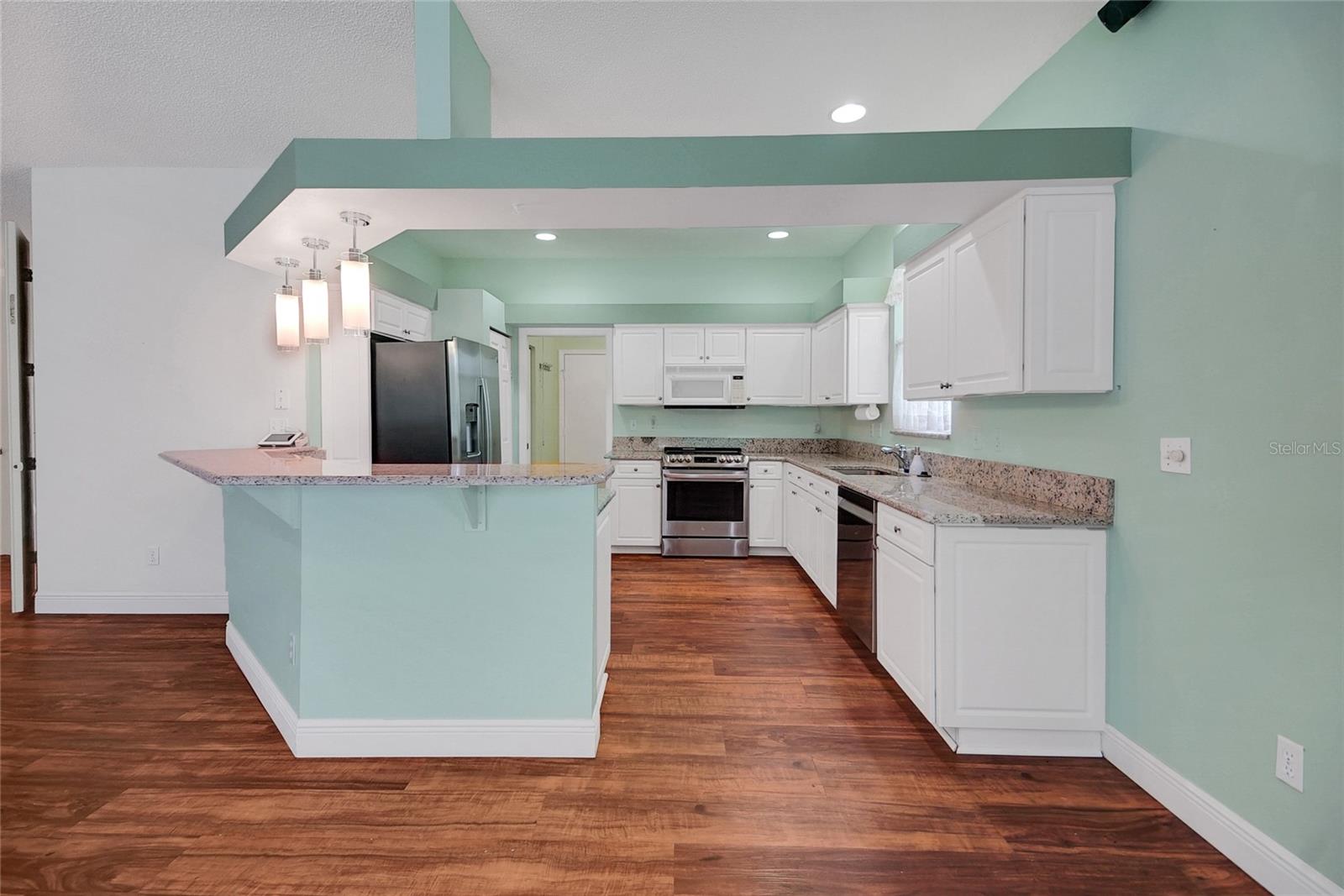 Image 15 of 54 For 32948 Rambling Oaks Court