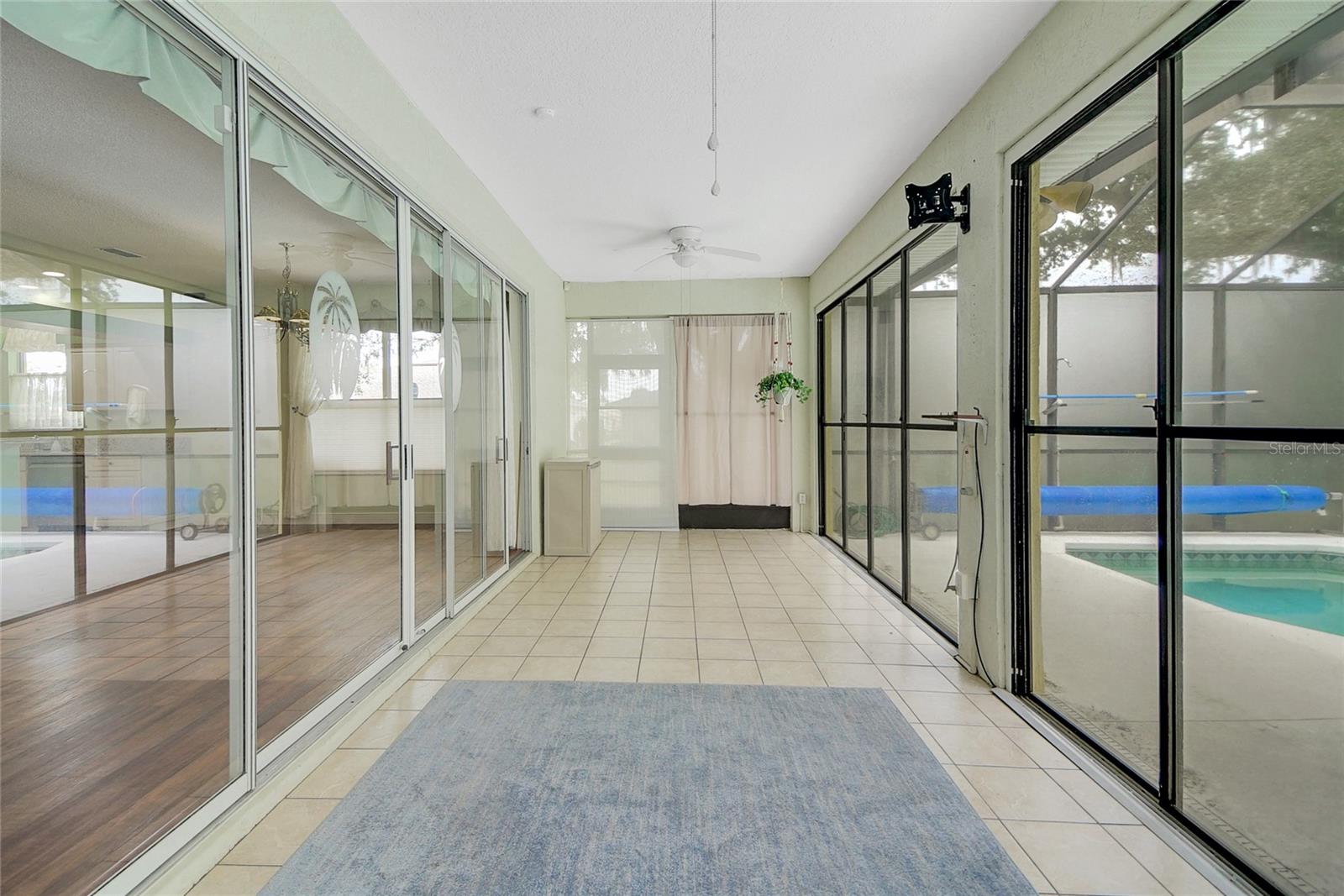 Image 31 of 54 For 32948 Rambling Oaks Court