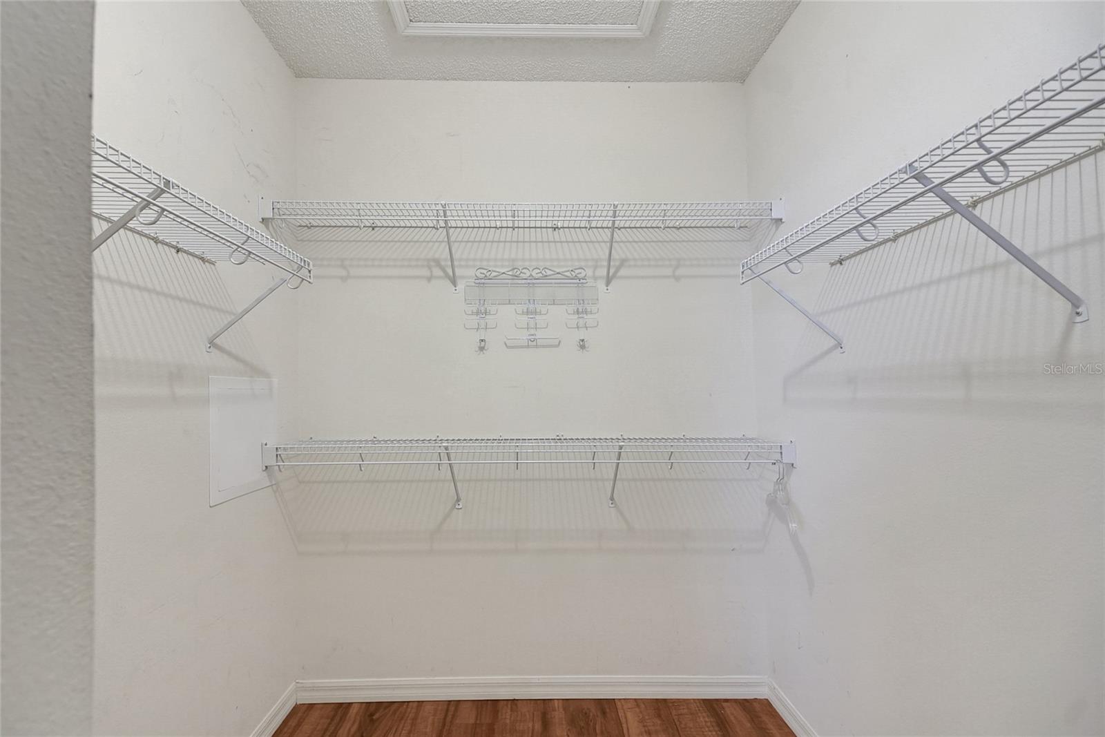 Image 41 of 54 For 32948 Rambling Oaks Court
