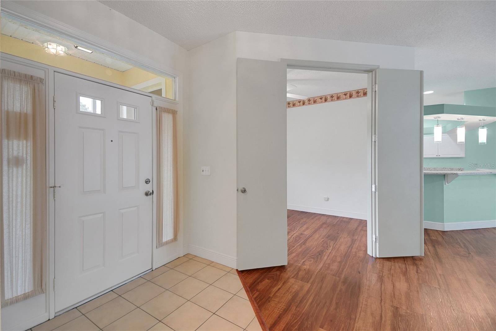 Image 7 of 54 For 32948 Rambling Oaks Court