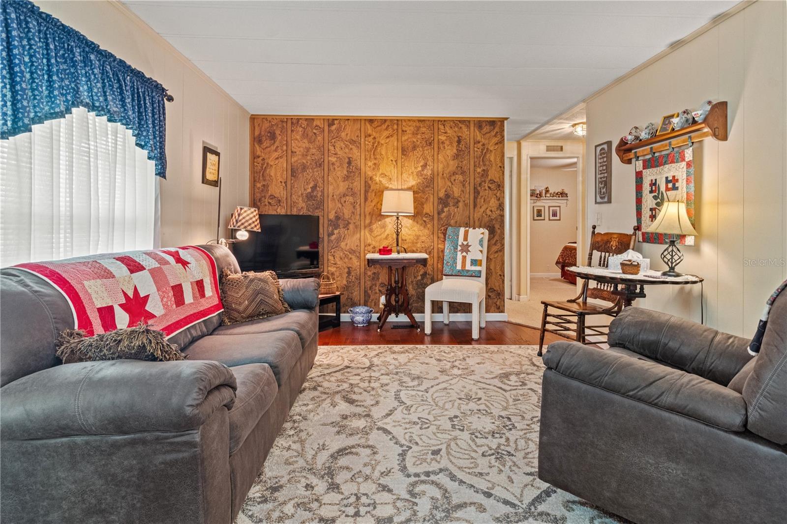 Image 21 of 35 For 15408 Brookridge Boulevard