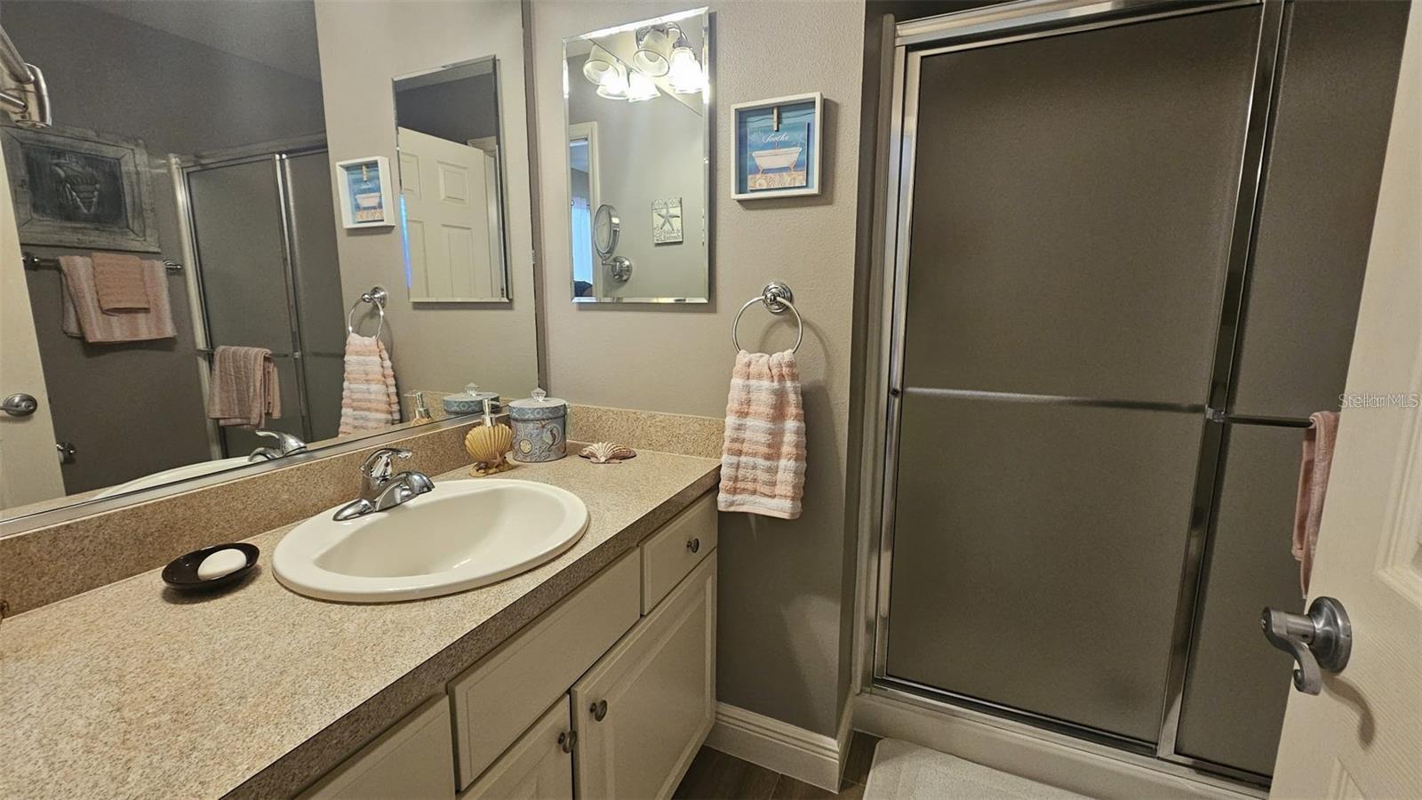 Image 13 of 21 For 2552 Red Cedar Lane