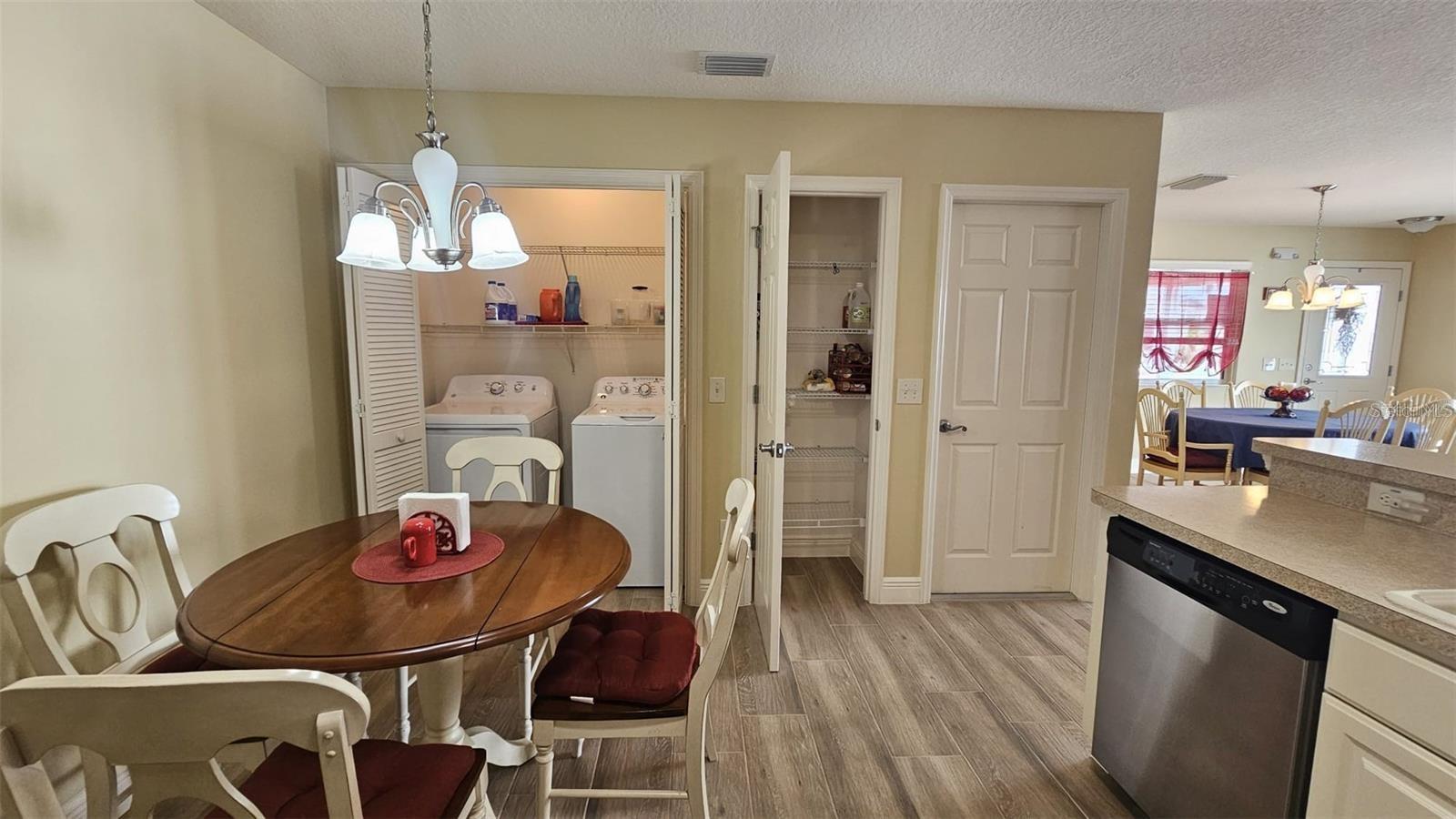 Image 9 of 21 For 2552 Red Cedar Lane