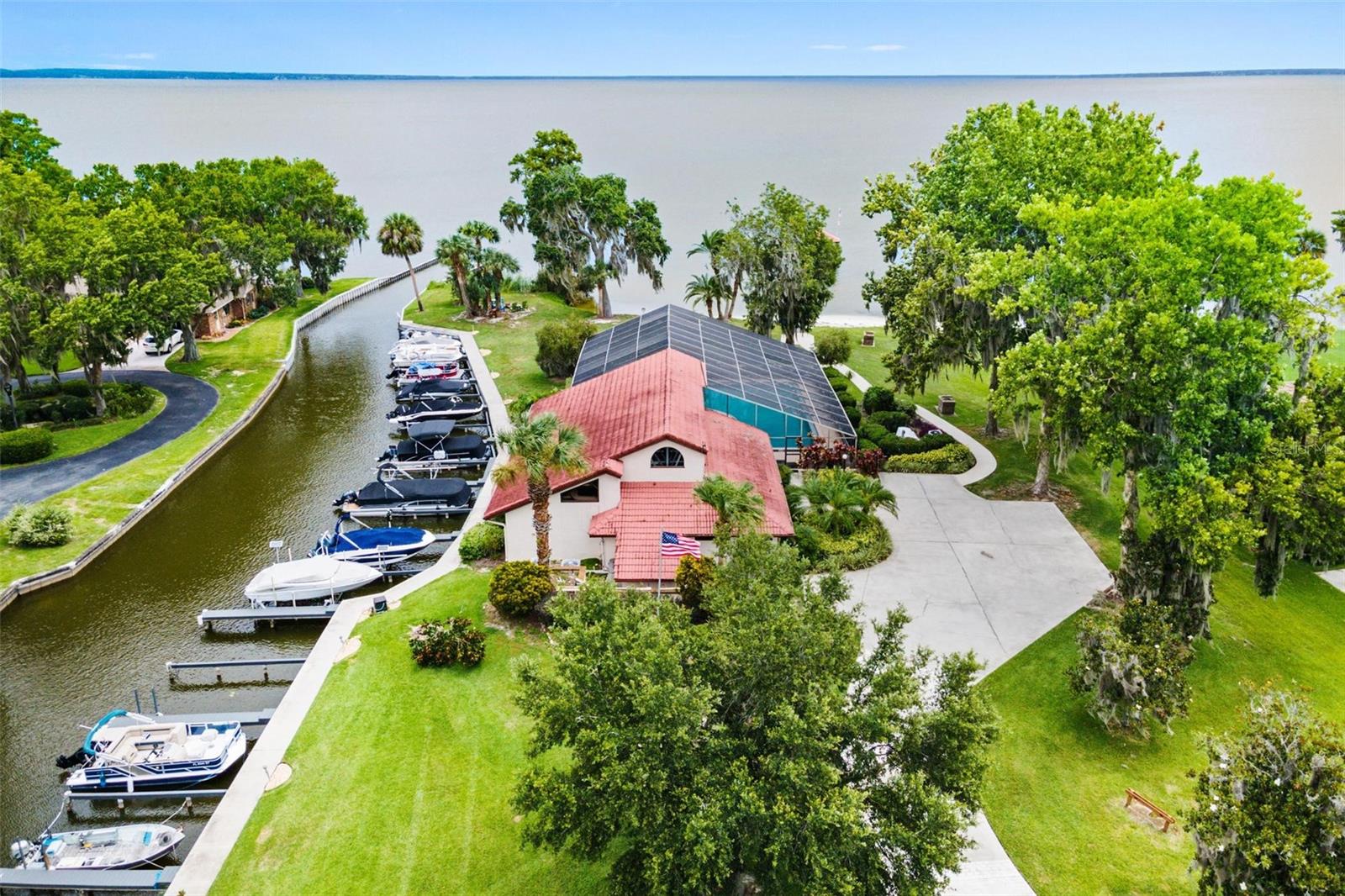 Image 45 of 53 For 112 Waterwood Drive