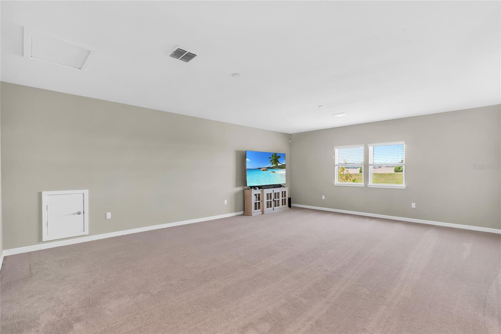 Image 22 of 43 For 15954 Winding Bluff Drive