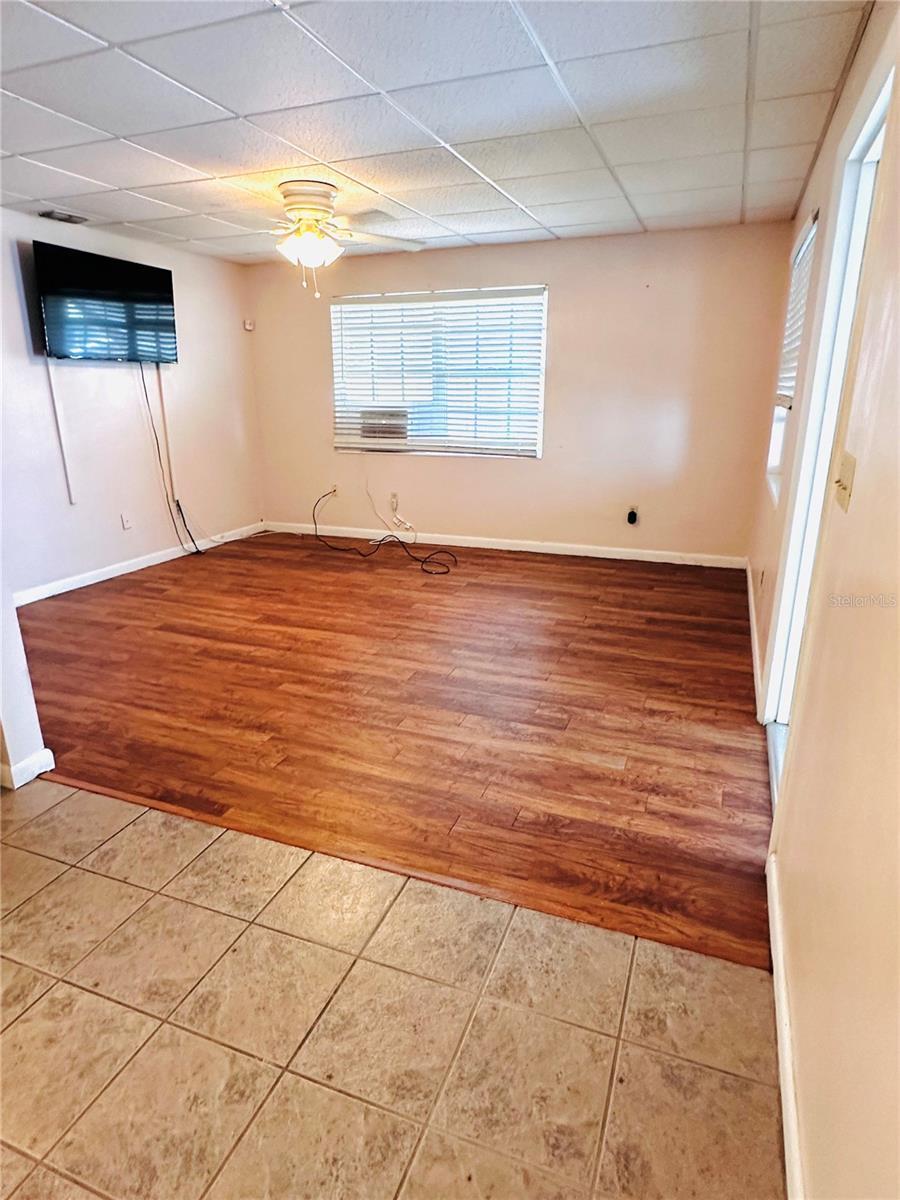 Image 11 of 32 For 679 Avenue Q Se