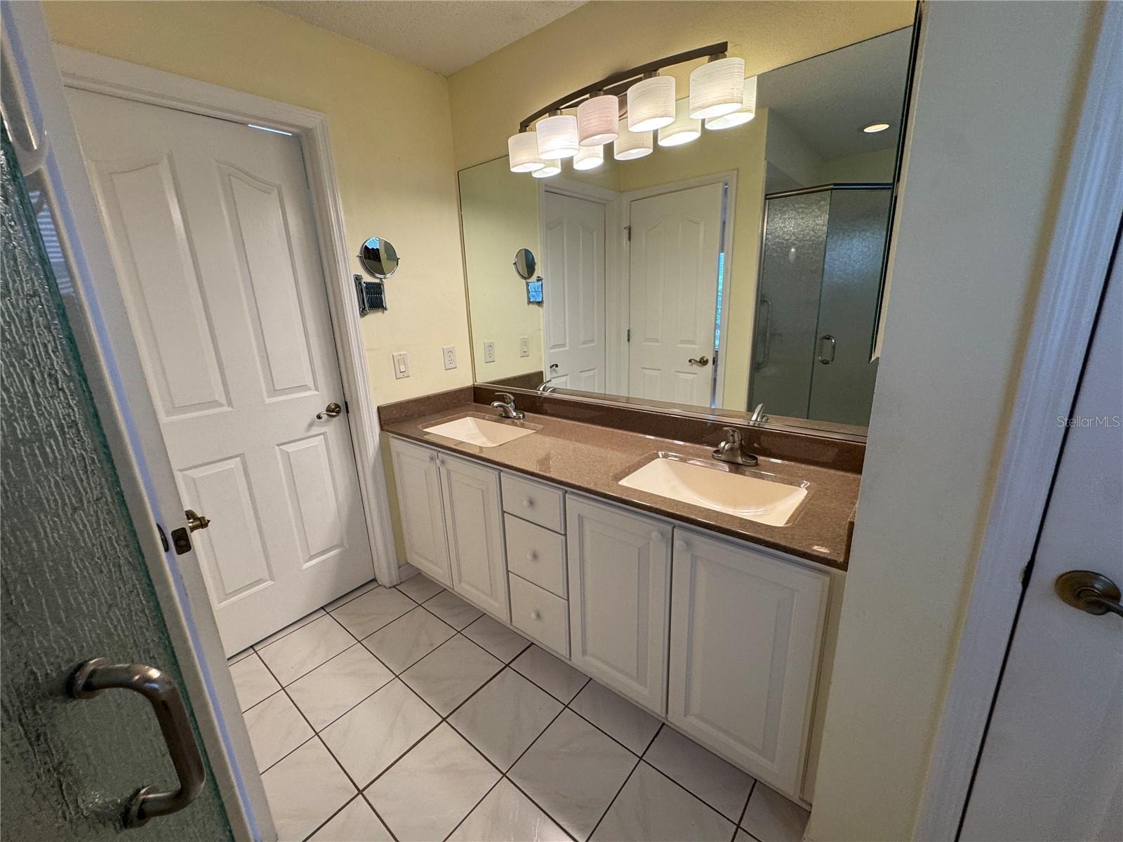 Image 15 of 19 For 3056 Saint Thomas Lane