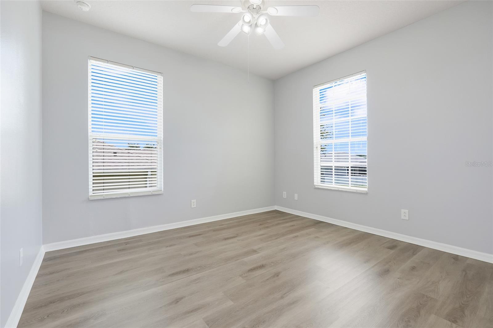 Image 31 of 61 For 2745 Shearwater Street