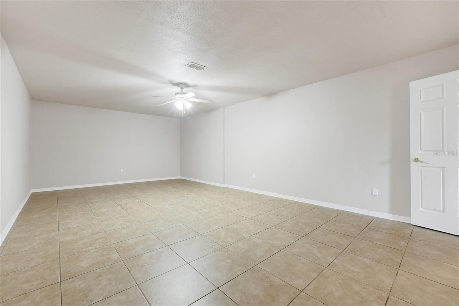 Image 38 of 61 For 2745 Shearwater Street