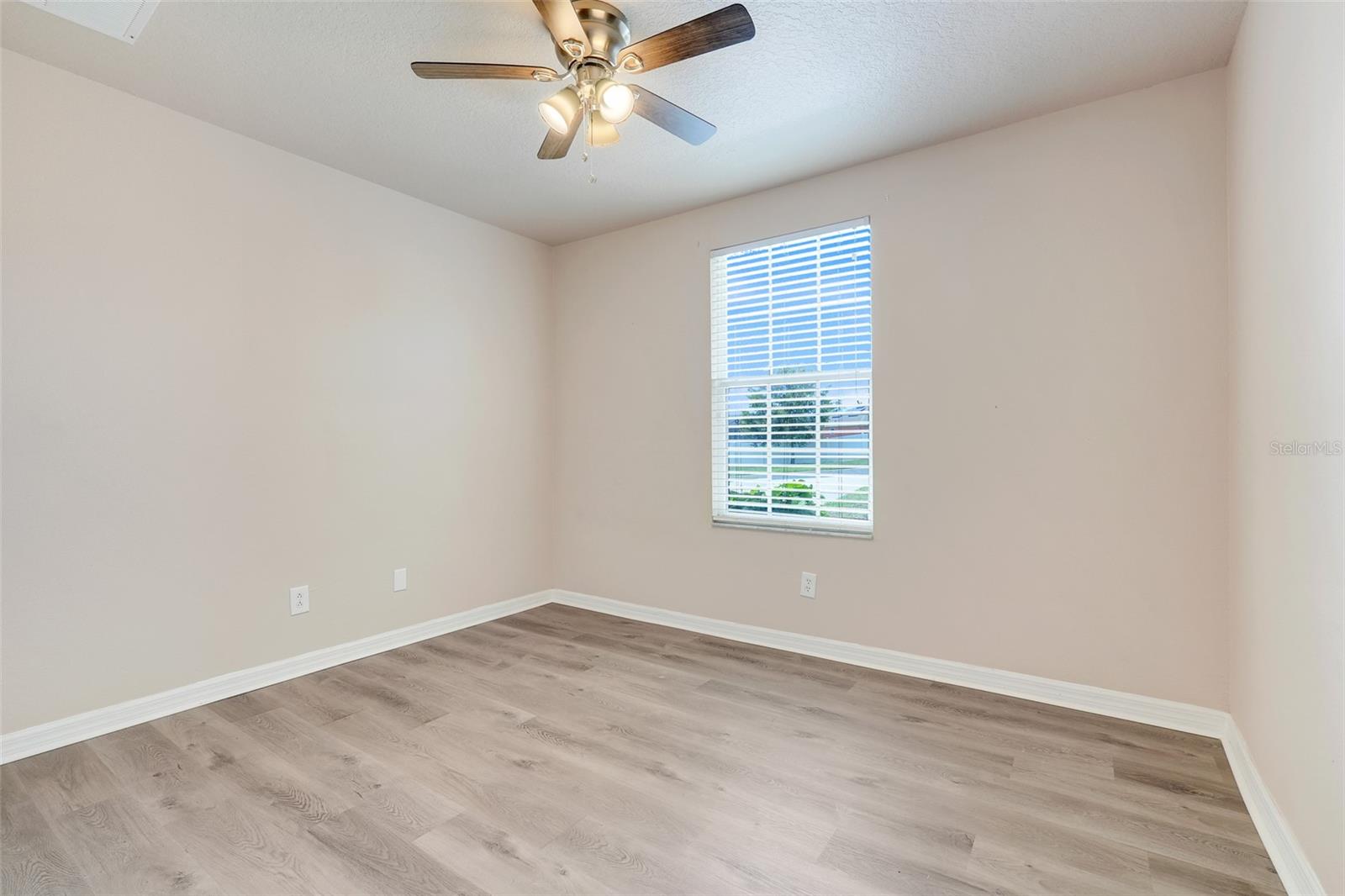 Image 46 of 61 For 2745 Shearwater Street