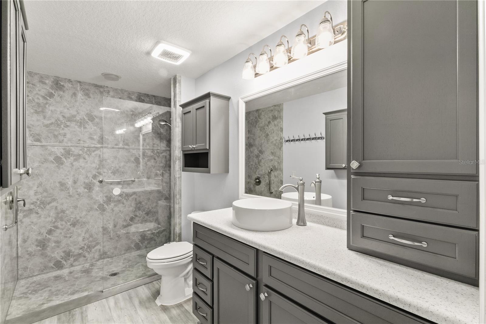 Image 19 of 39 For 26917 White Plains Way