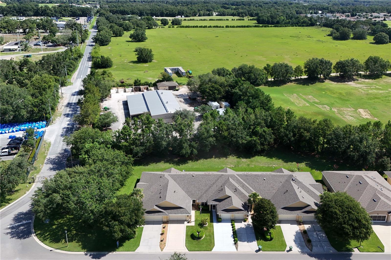 Image 21 of 39 For 26917 White Plains Way