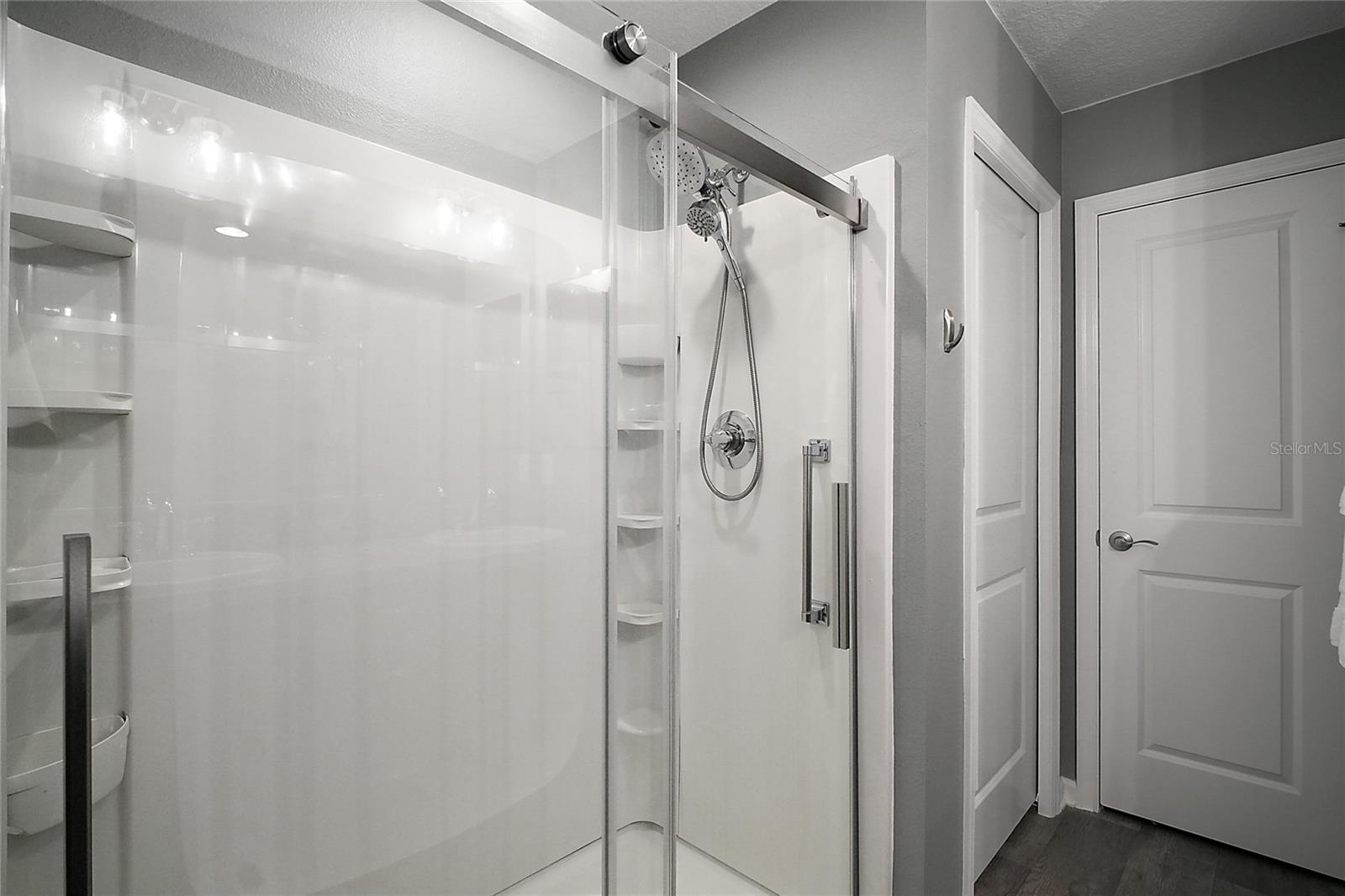 Image 16 of 24 For 6342 Whittle Court