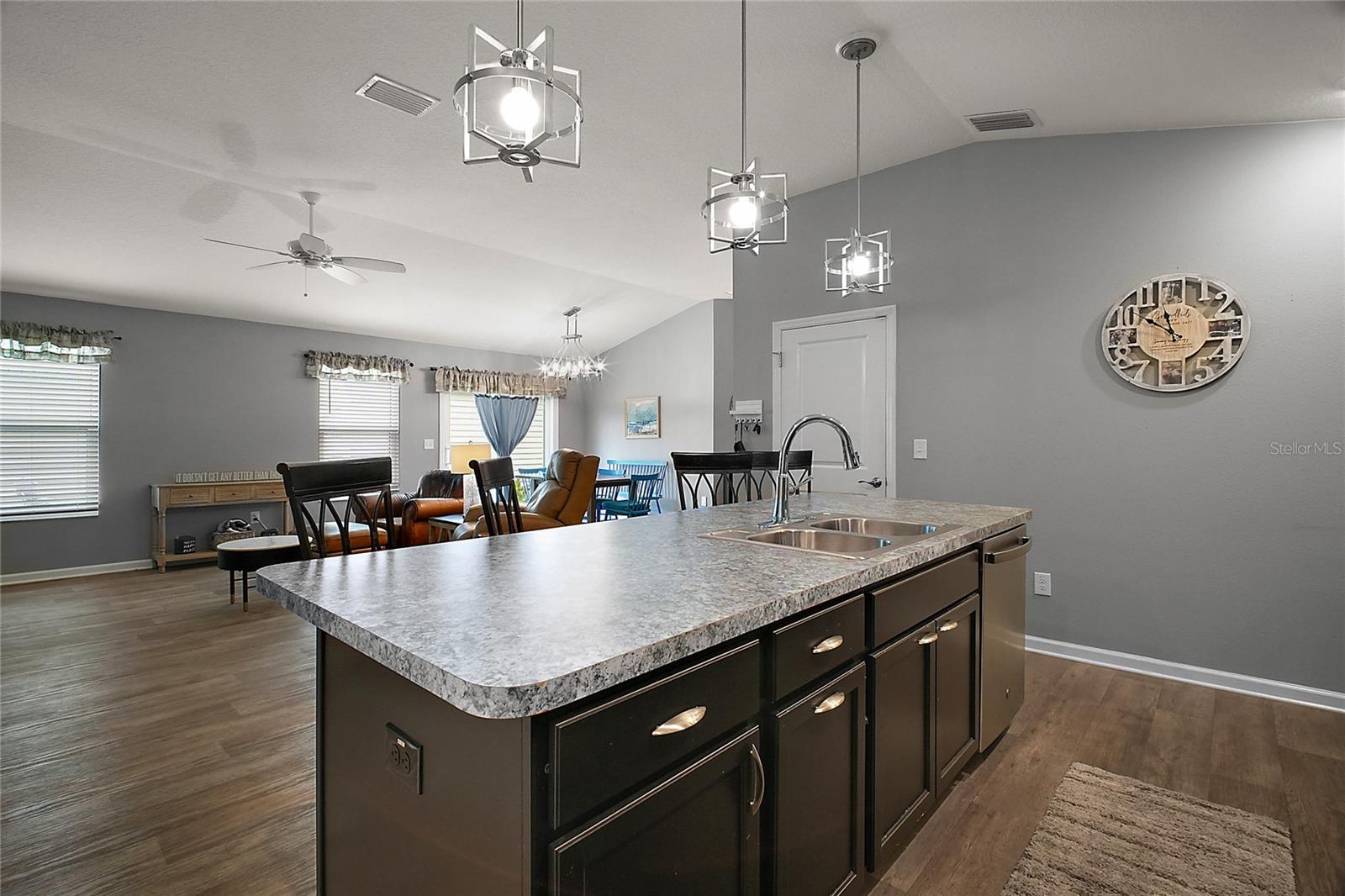 Image 6 of 24 For 6342 Whittle Court