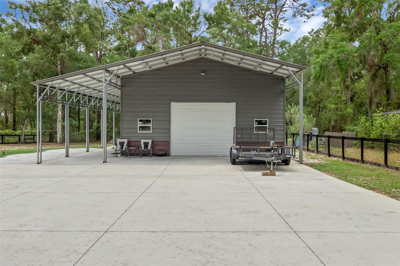Image 36 of 55 For 4048 Lake Griffin Road