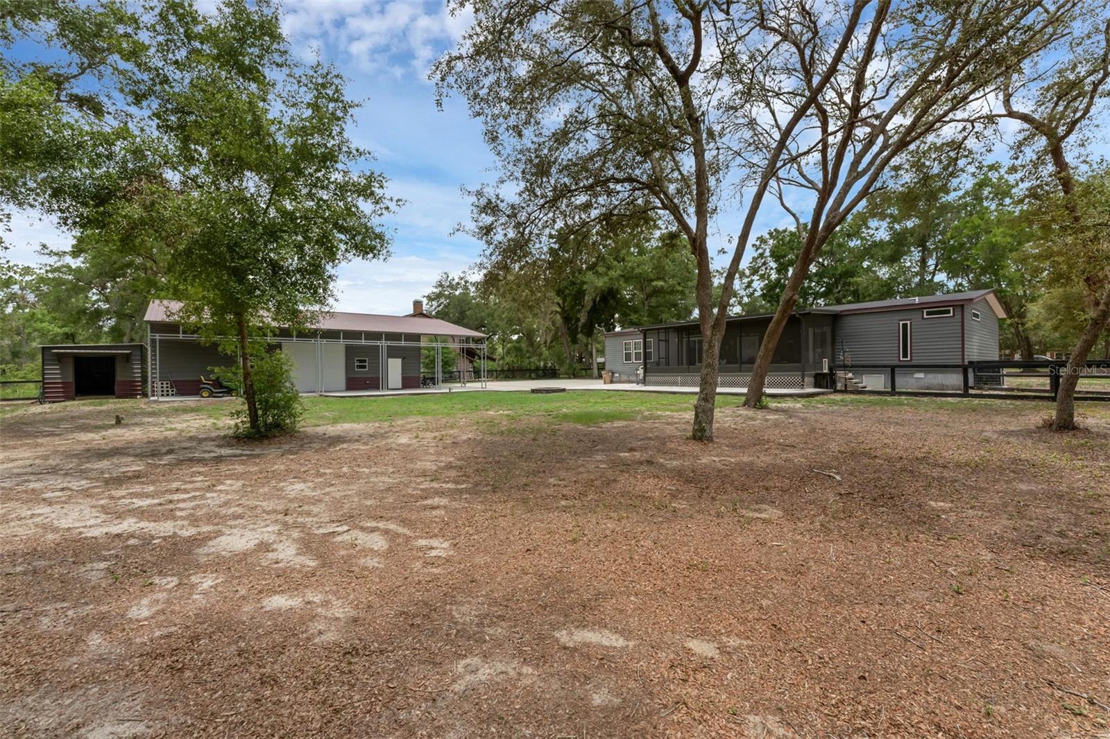 Image 40 of 55 For 4048 Lake Griffin Road