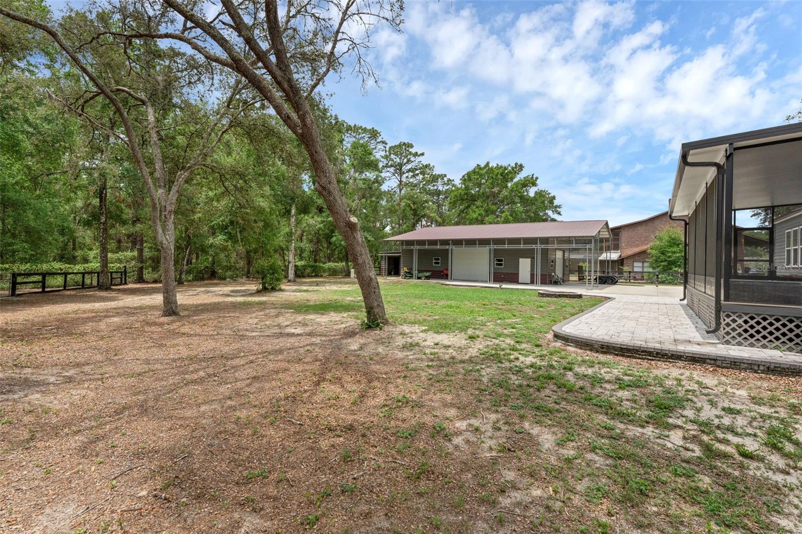Image 41 of 55 For 4048 Lake Griffin Road