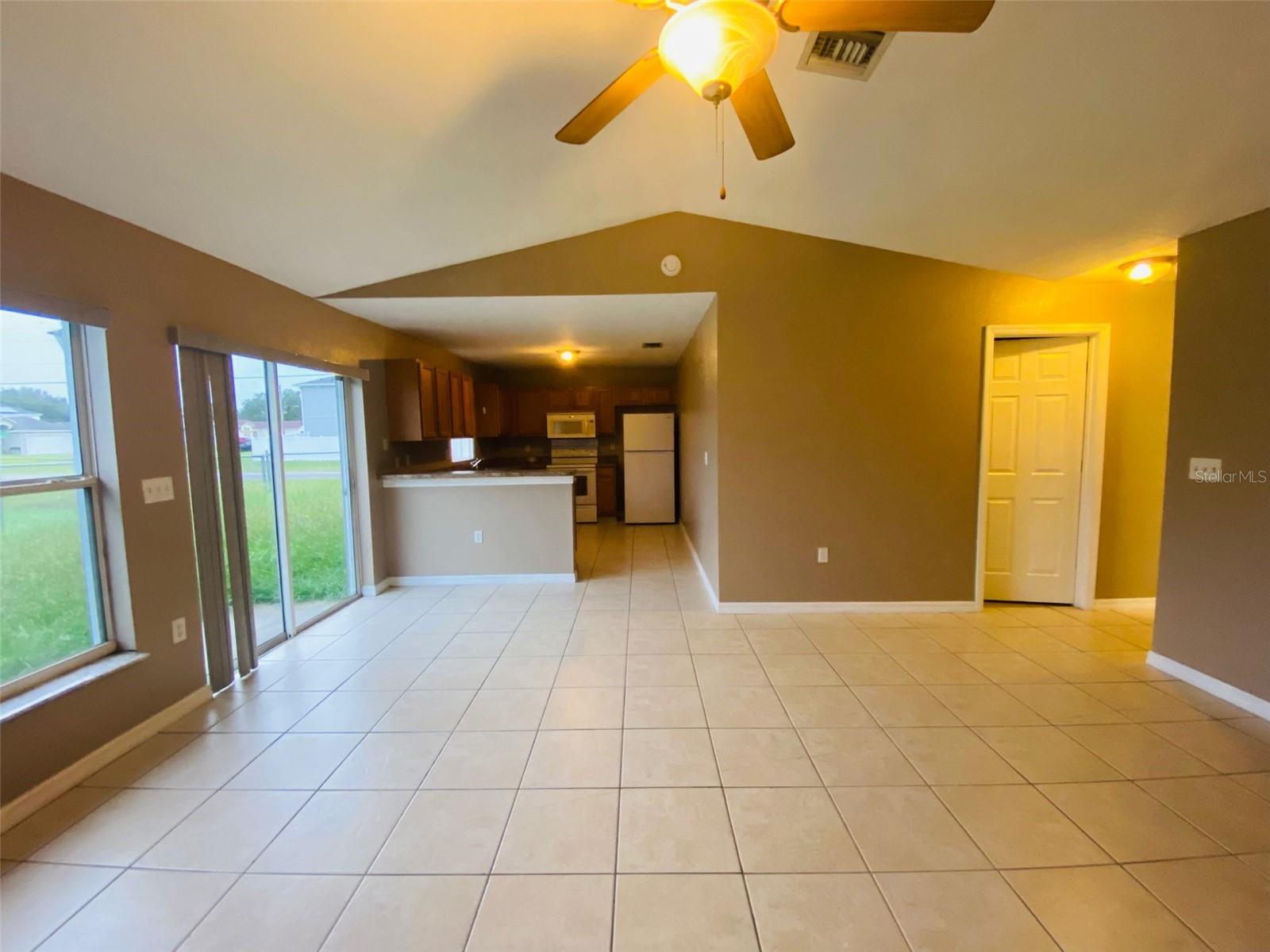 Image 8 of 32 For 502 Albatross Drive A