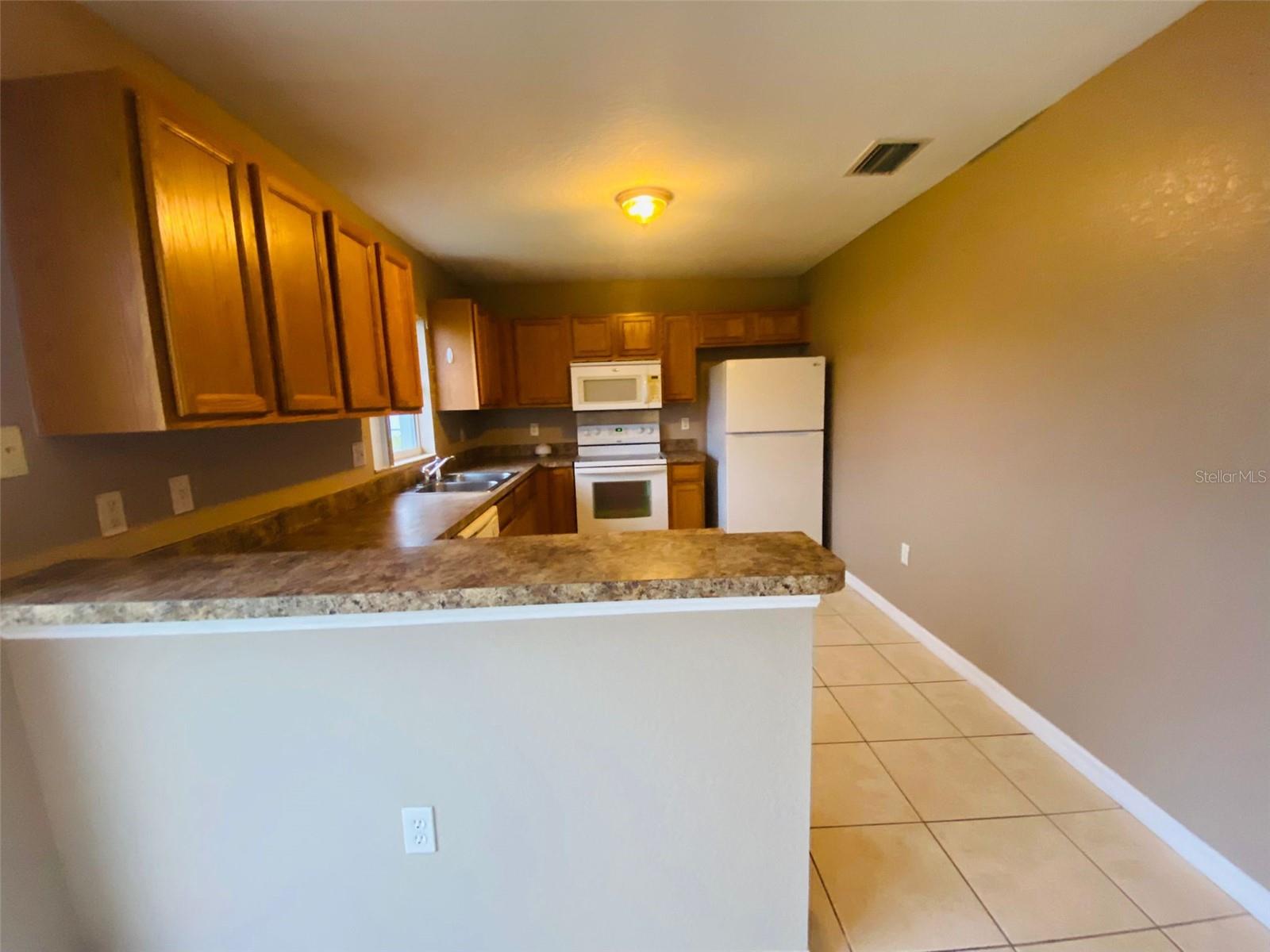 Image 9 of 32 For 502 Albatross Drive A