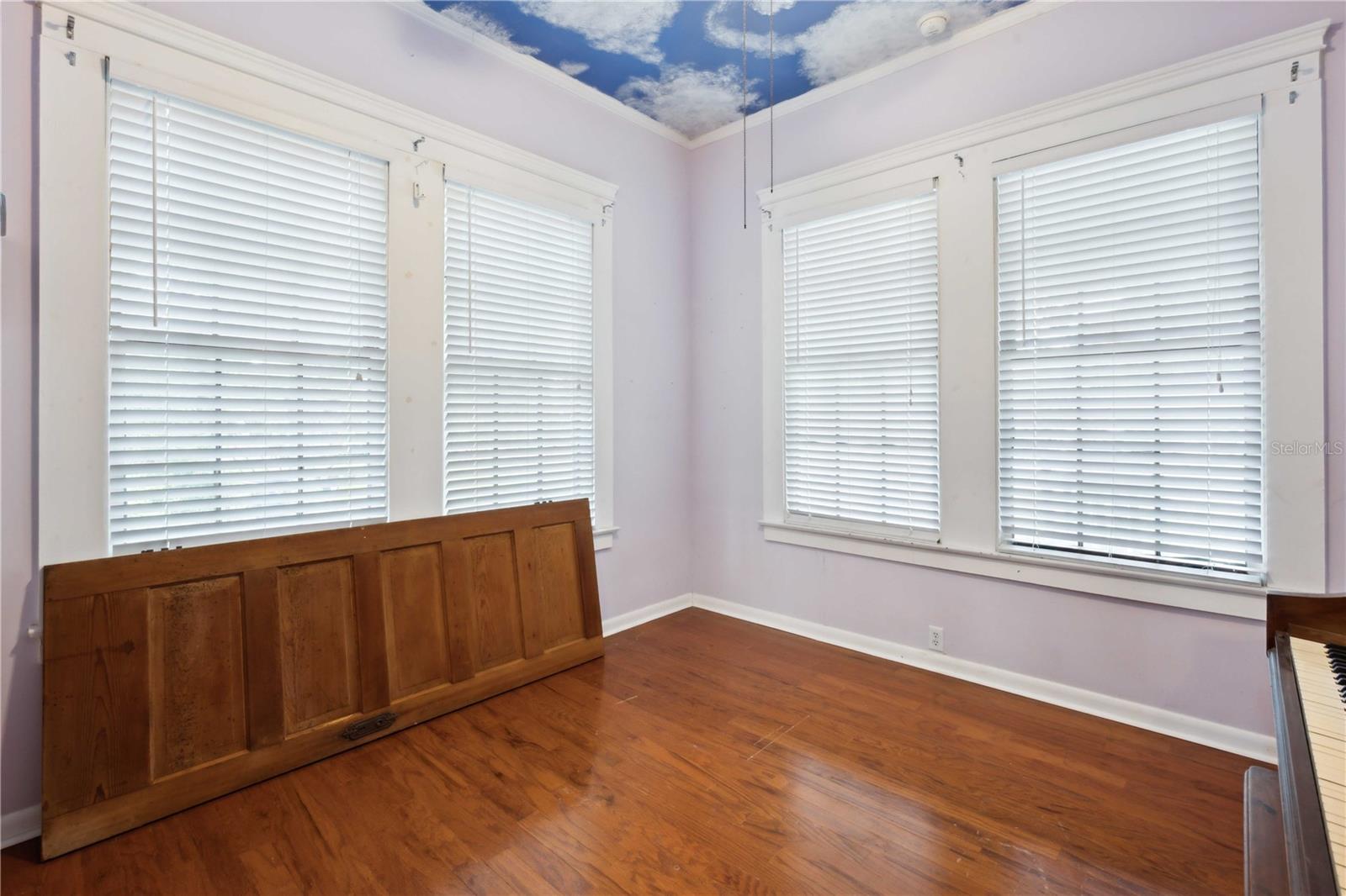 Image 19 of 35 For 263 1st Street