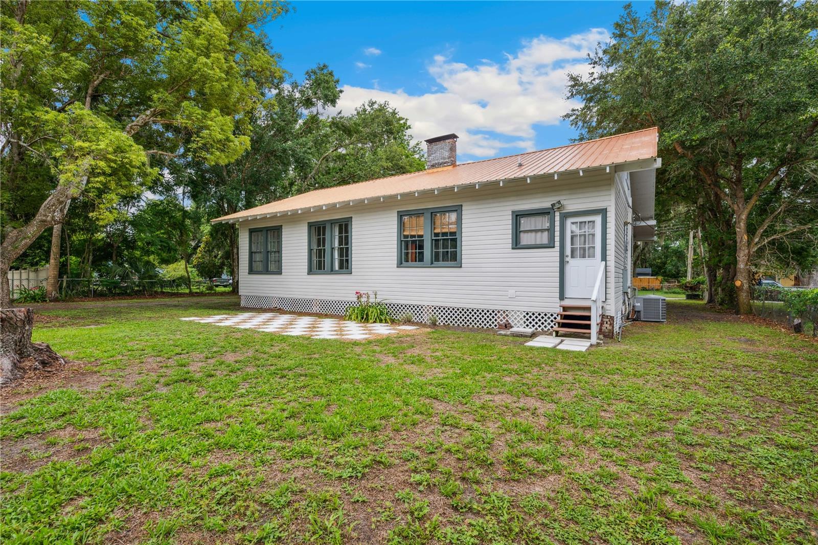 Image 33 of 35 For 263 1st Street