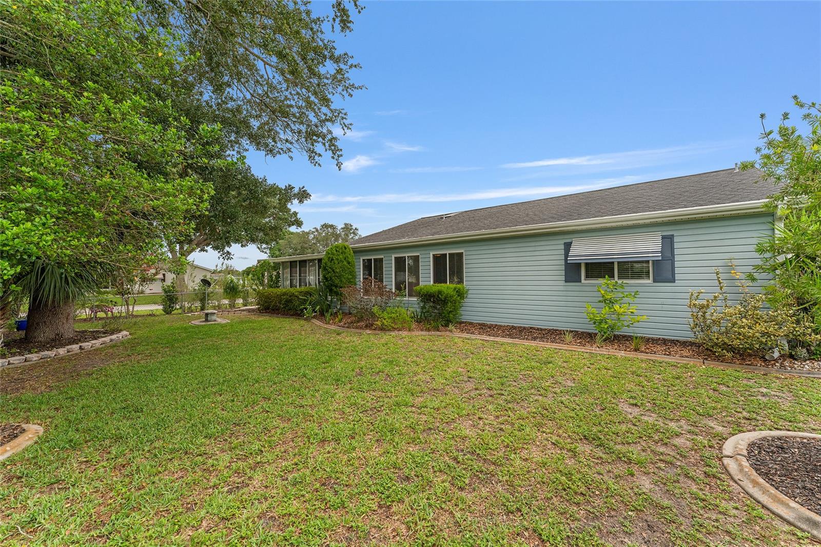 Image 10 of 50 For 9499 174th Loop