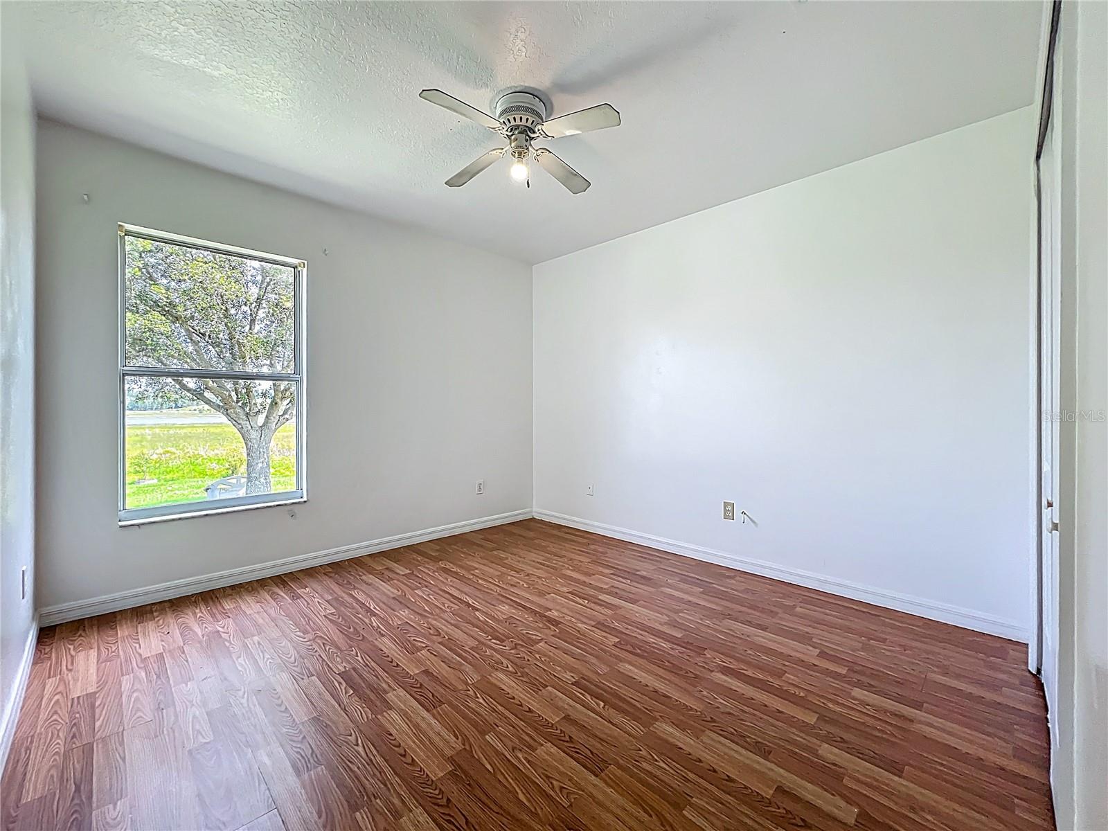 Image 15 of 19 For 439 Gentle Breeze Drive