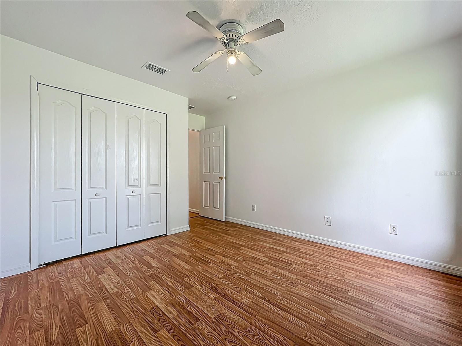 Image 17 of 19 For 439 Gentle Breeze Drive