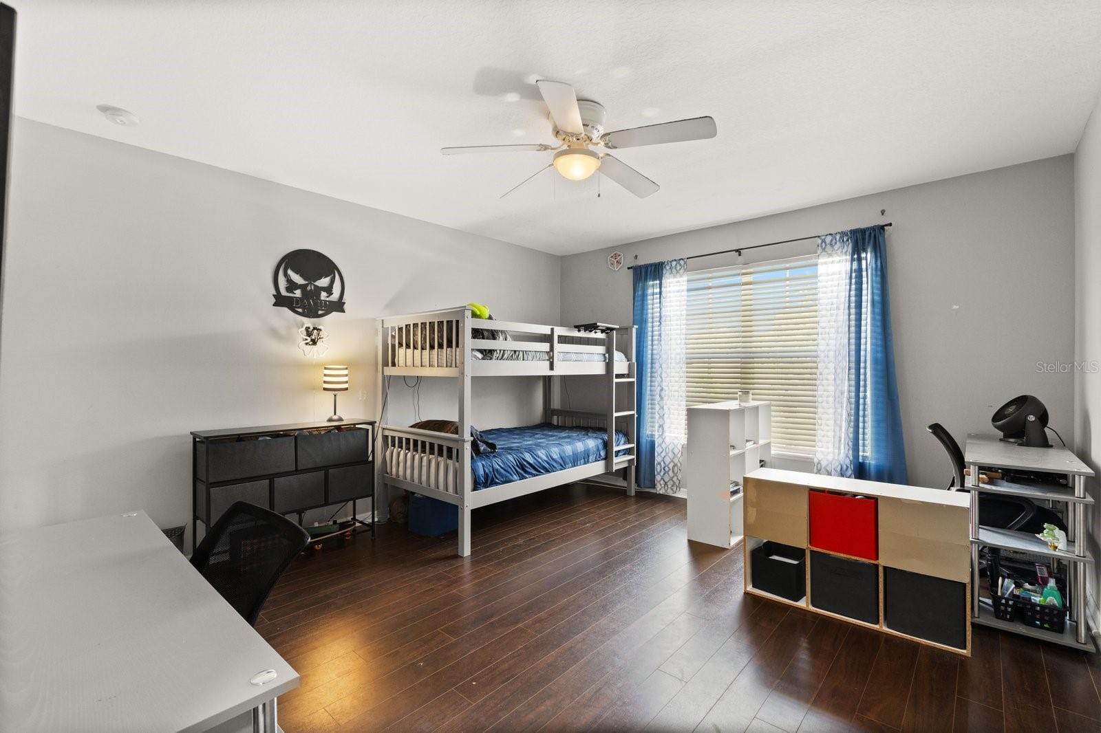Image 20 of 34 For 800 Daybreak Drive