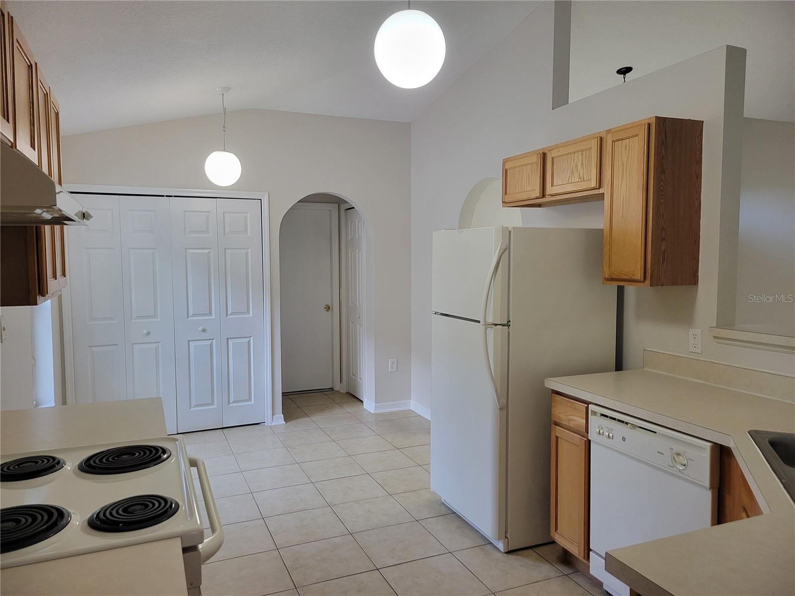 Image 4 of 10 For 2230 Tealwood Circle