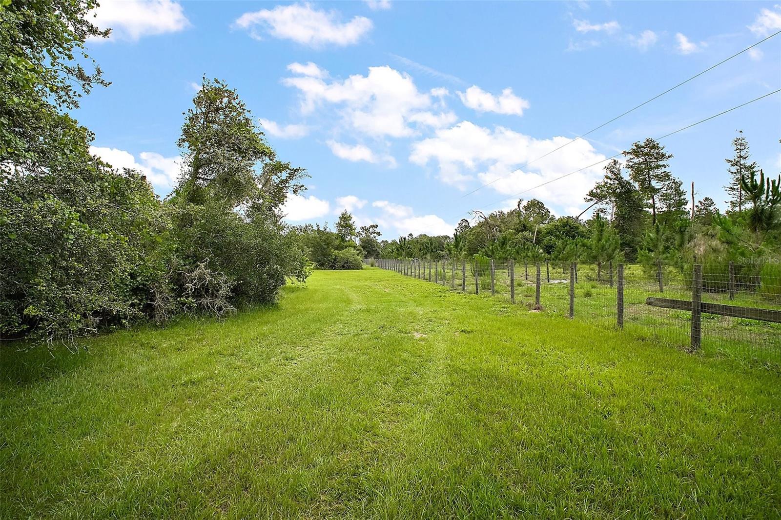 Image 26 of 41 For 42826 Piney Acres