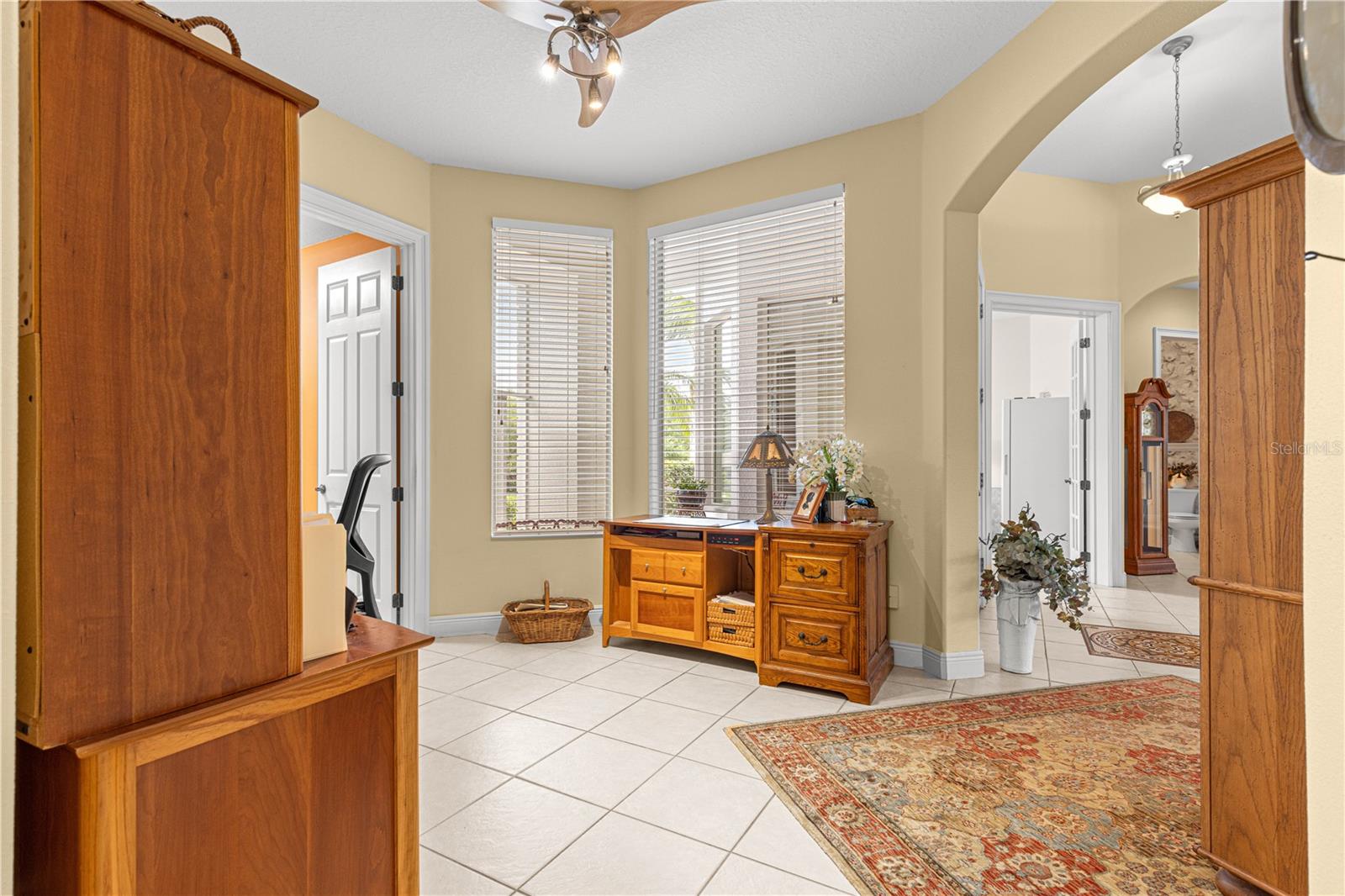 Image 29 of 57 For 39145 Treeline Drive