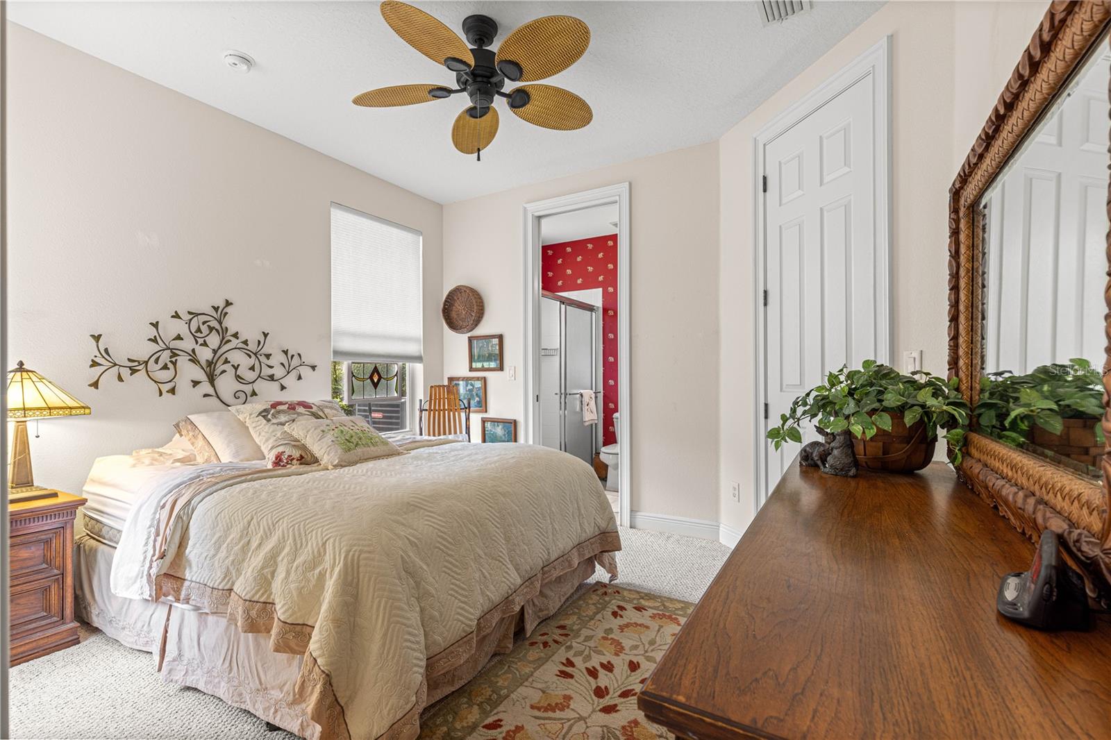 Image 33 of 57 For 39145 Treeline Drive