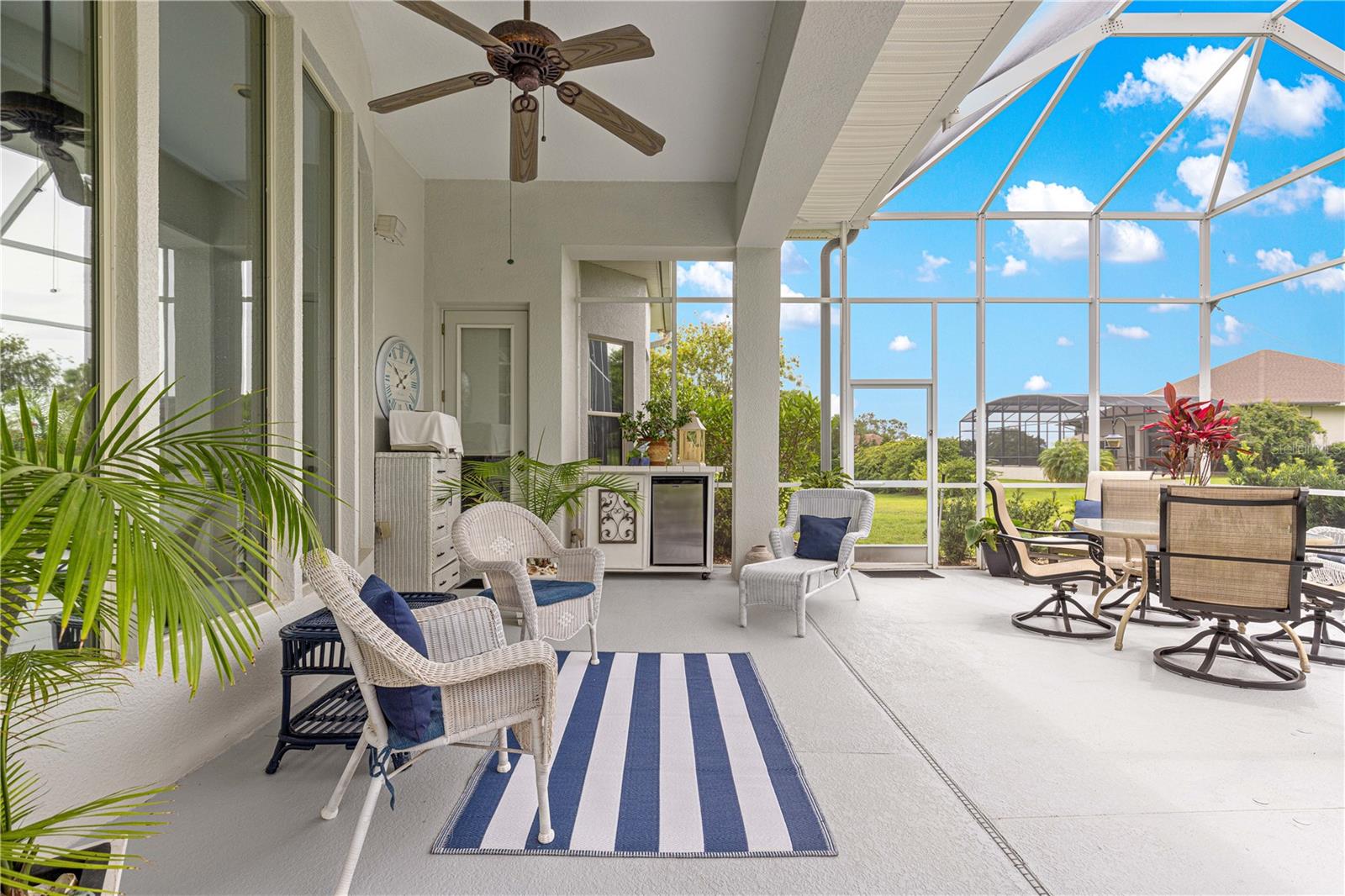 Image 37 of 57 For 39145 Treeline Drive