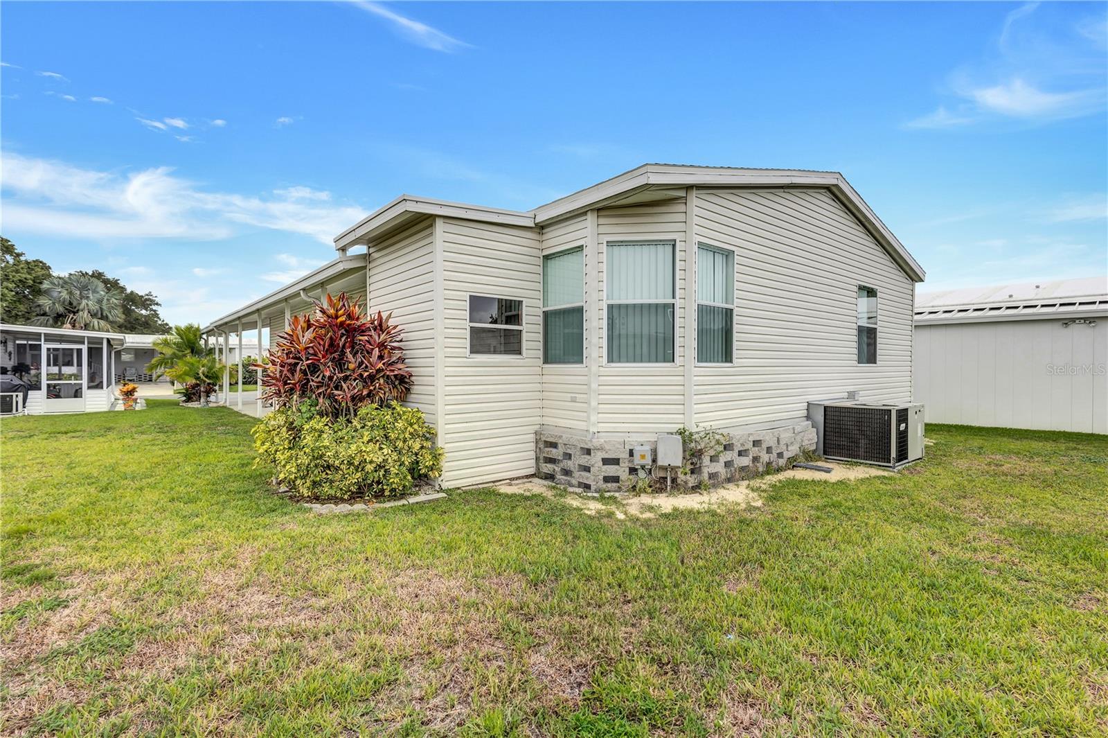 Image 3 of 60 For 9790 66th Street N 89
