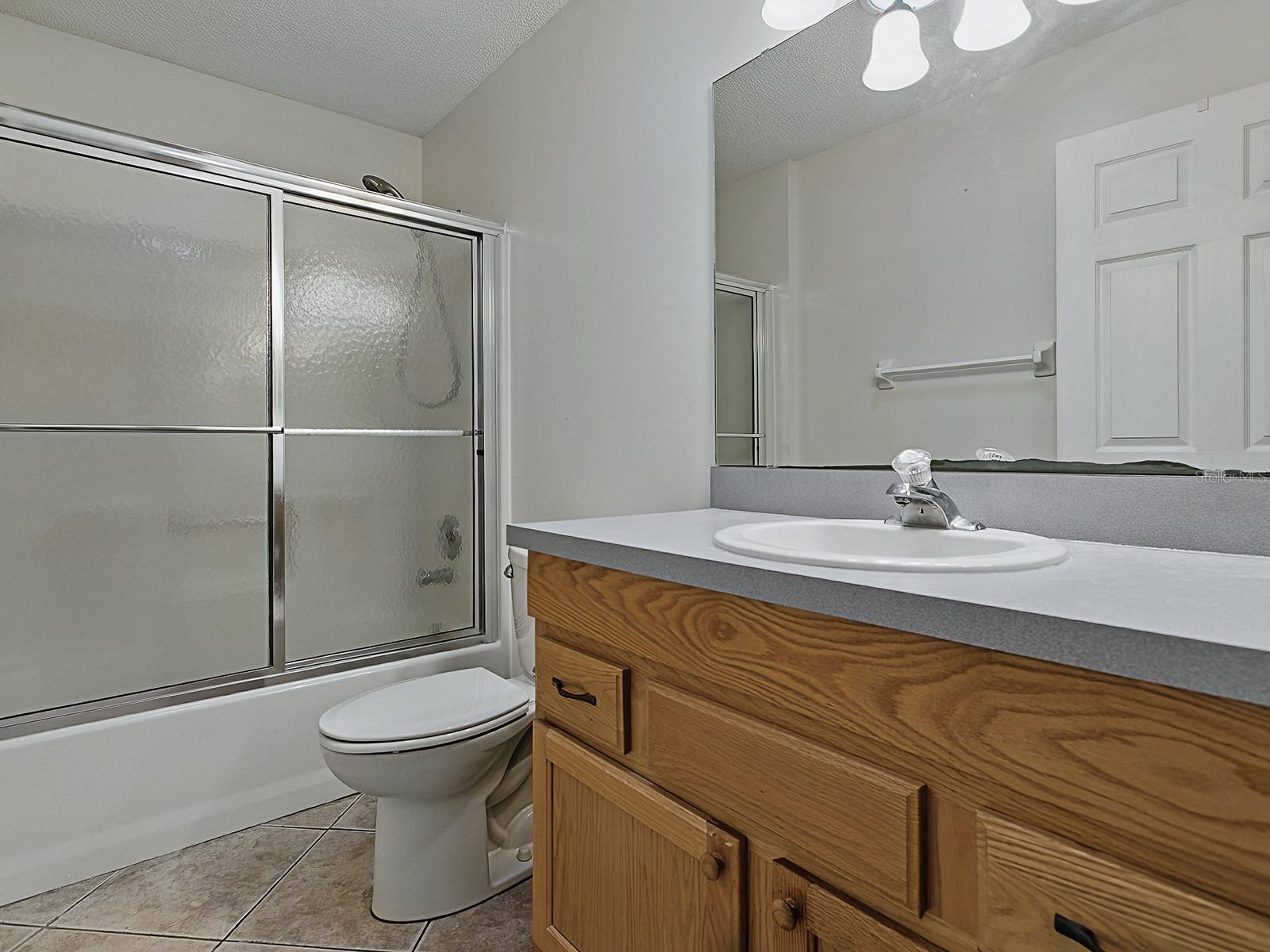 Image 17 of 39 For 409 Westwood Drive