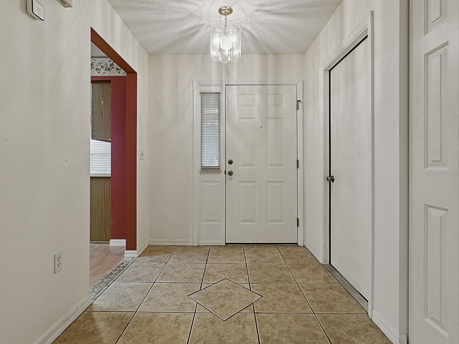 Image 6 of 39 For 409 Westwood Drive