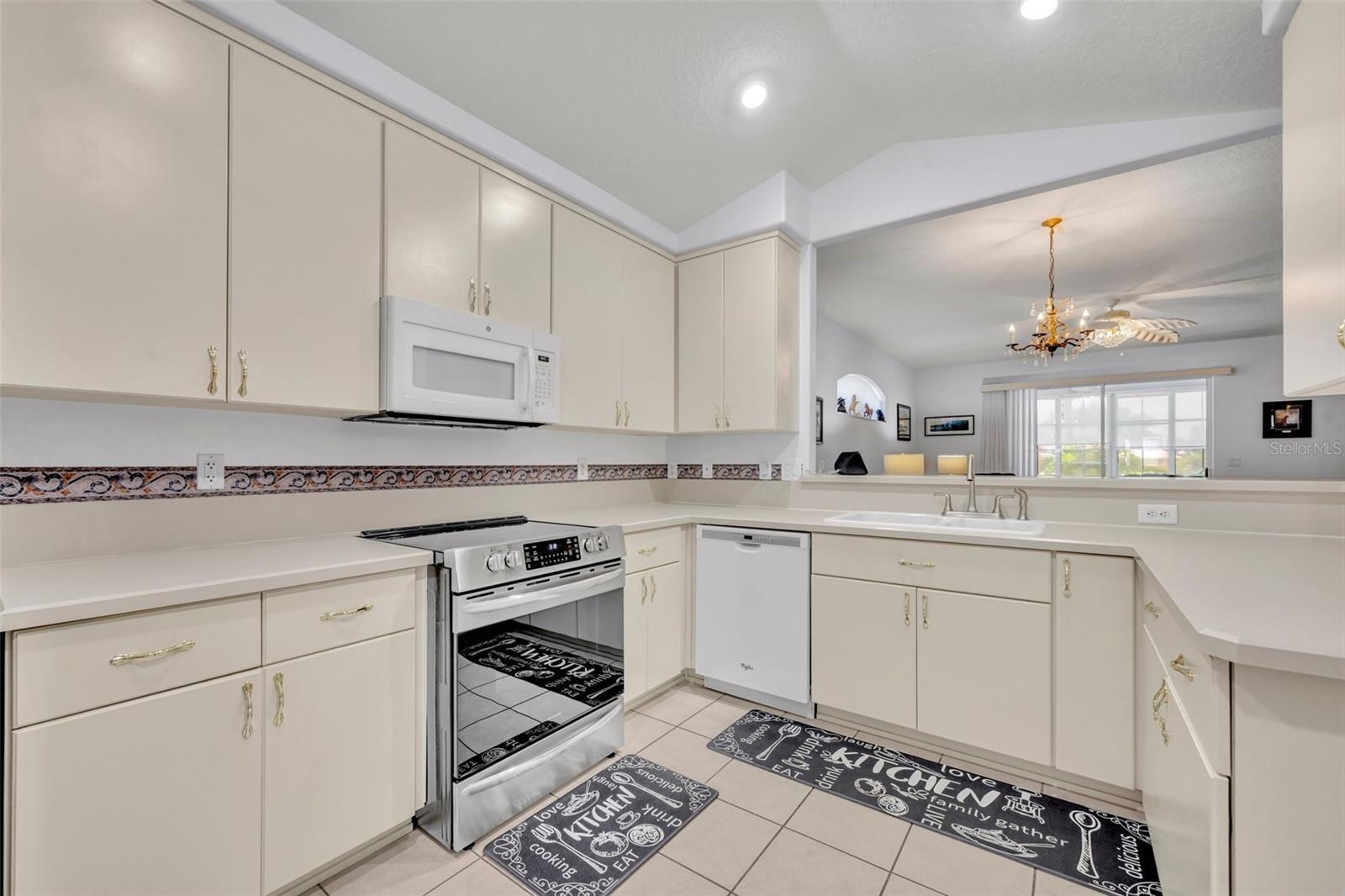 Image 19 of 67 For 5964 Brittania Boulevard