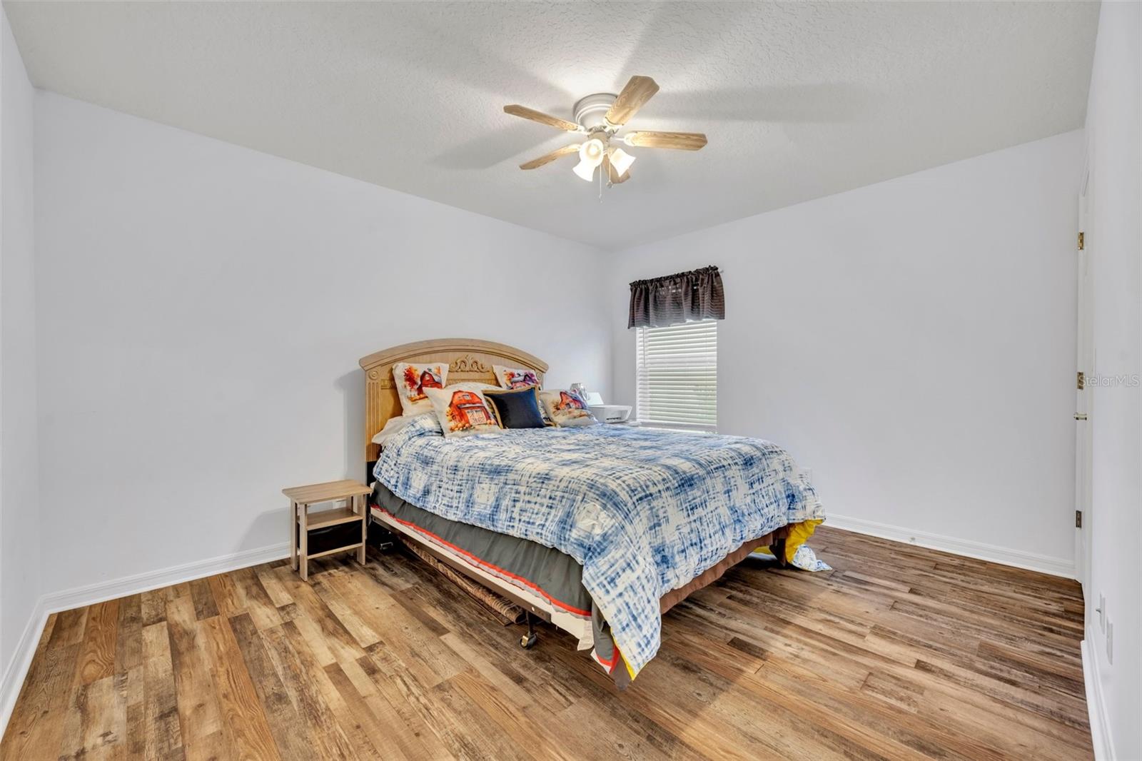 Image 30 of 67 For 5964 Brittania Boulevard