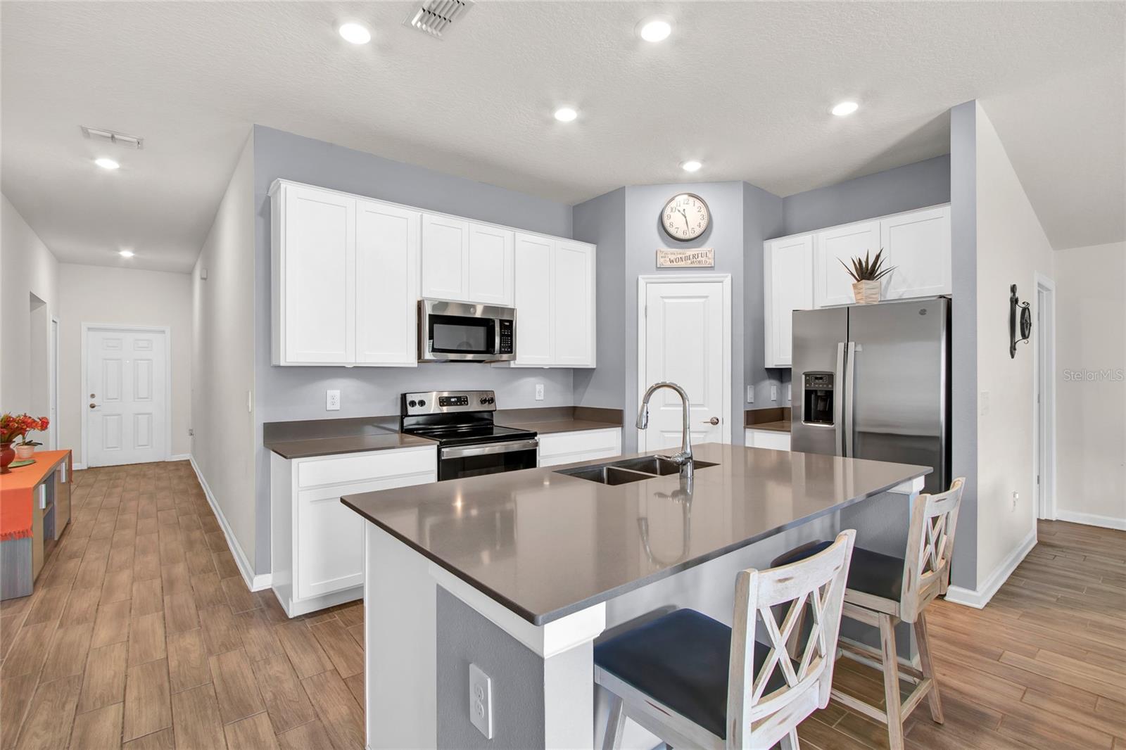 Image 5 of 36 For 733 Citrus Reserve Boulevard