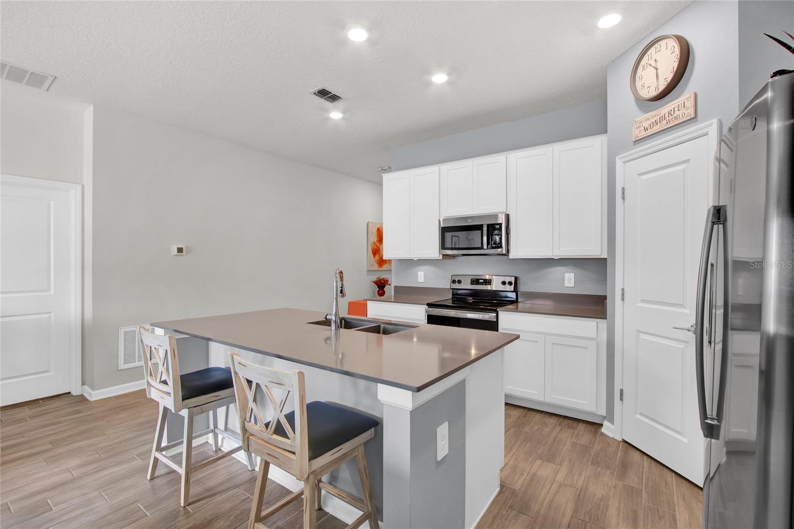 Image 8 of 36 For 733 Citrus Reserve Boulevard