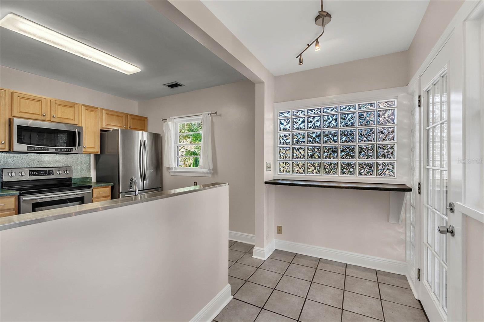 Image 5 of 14 For 1505 Ridgewood Street