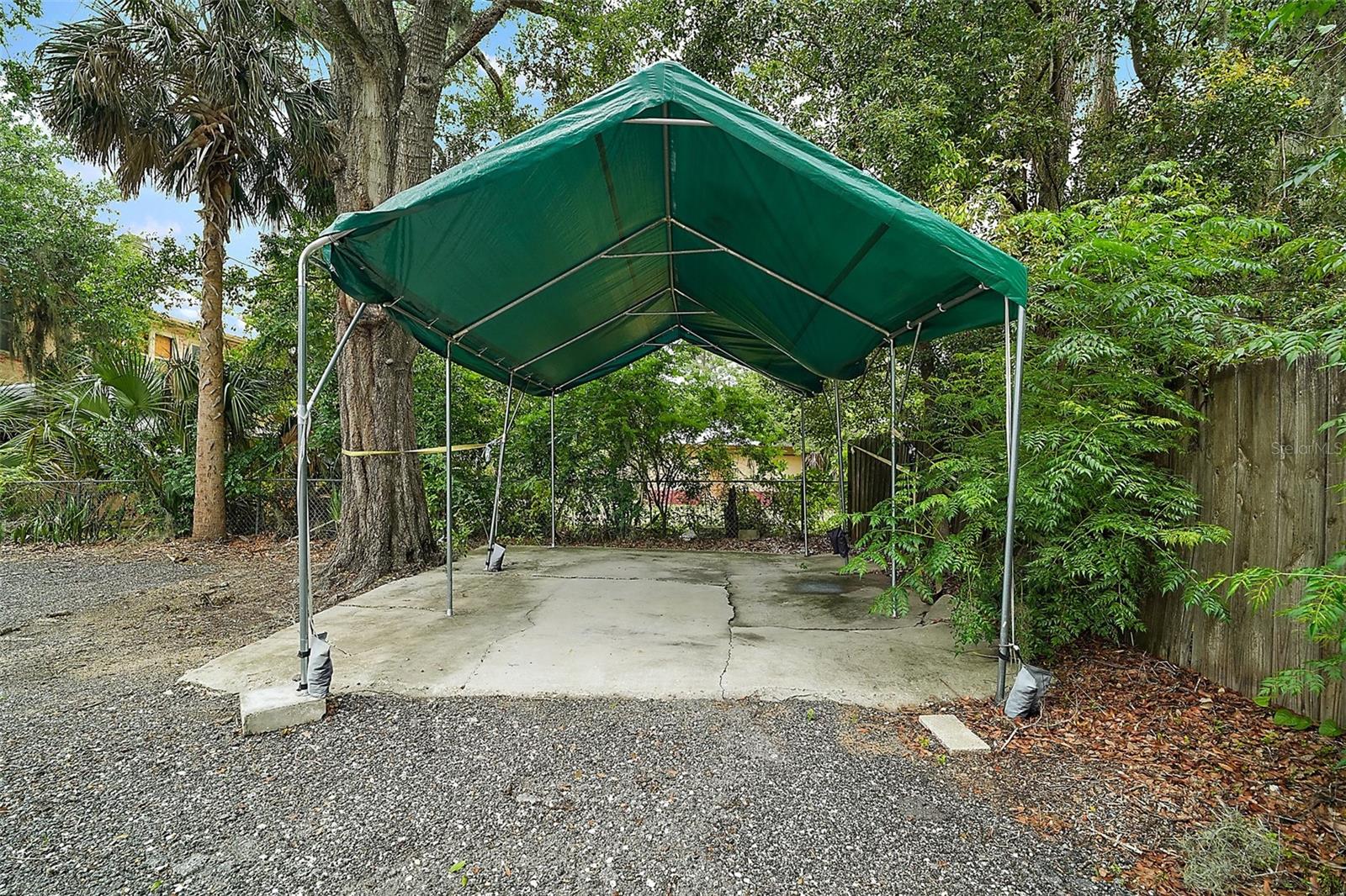 Image 8 of 31 For 427 Grove Street