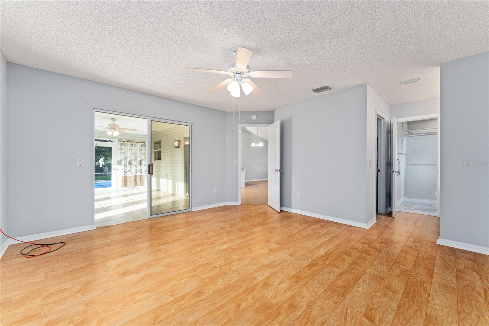 Image 21 of 56 For 2557 Privada Drive