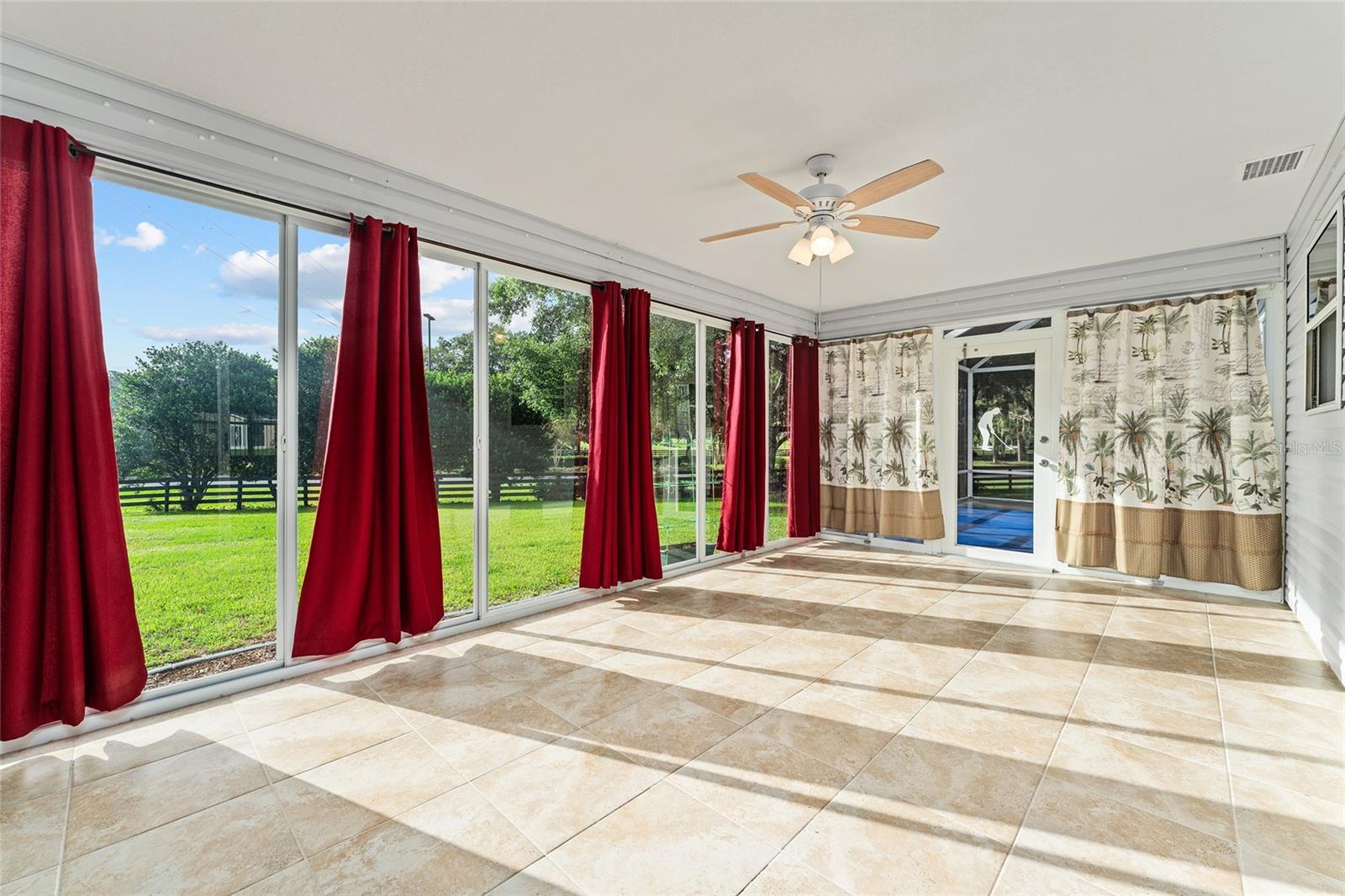 Image 33 of 56 For 2557 Privada Drive