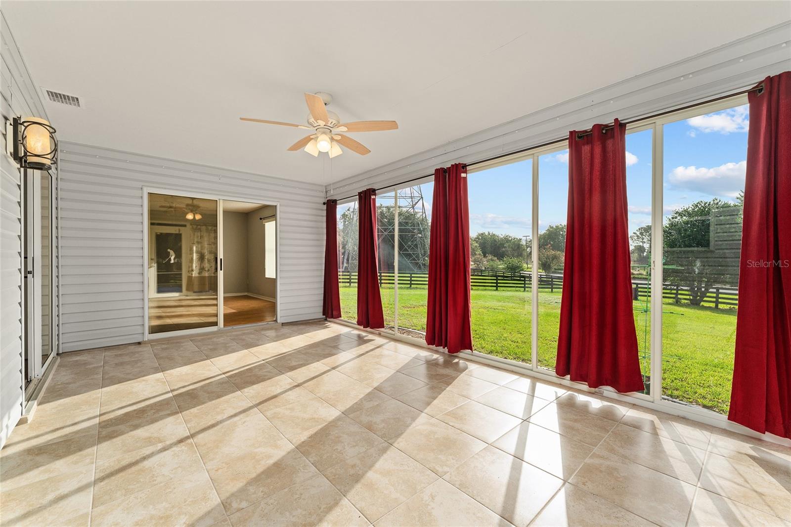 Image 34 of 56 For 2557 Privada Drive