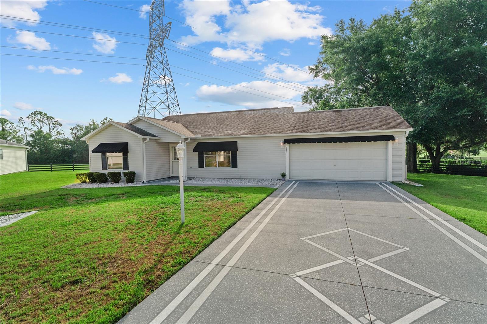 Image 4 of 56 For 2557 Privada Drive