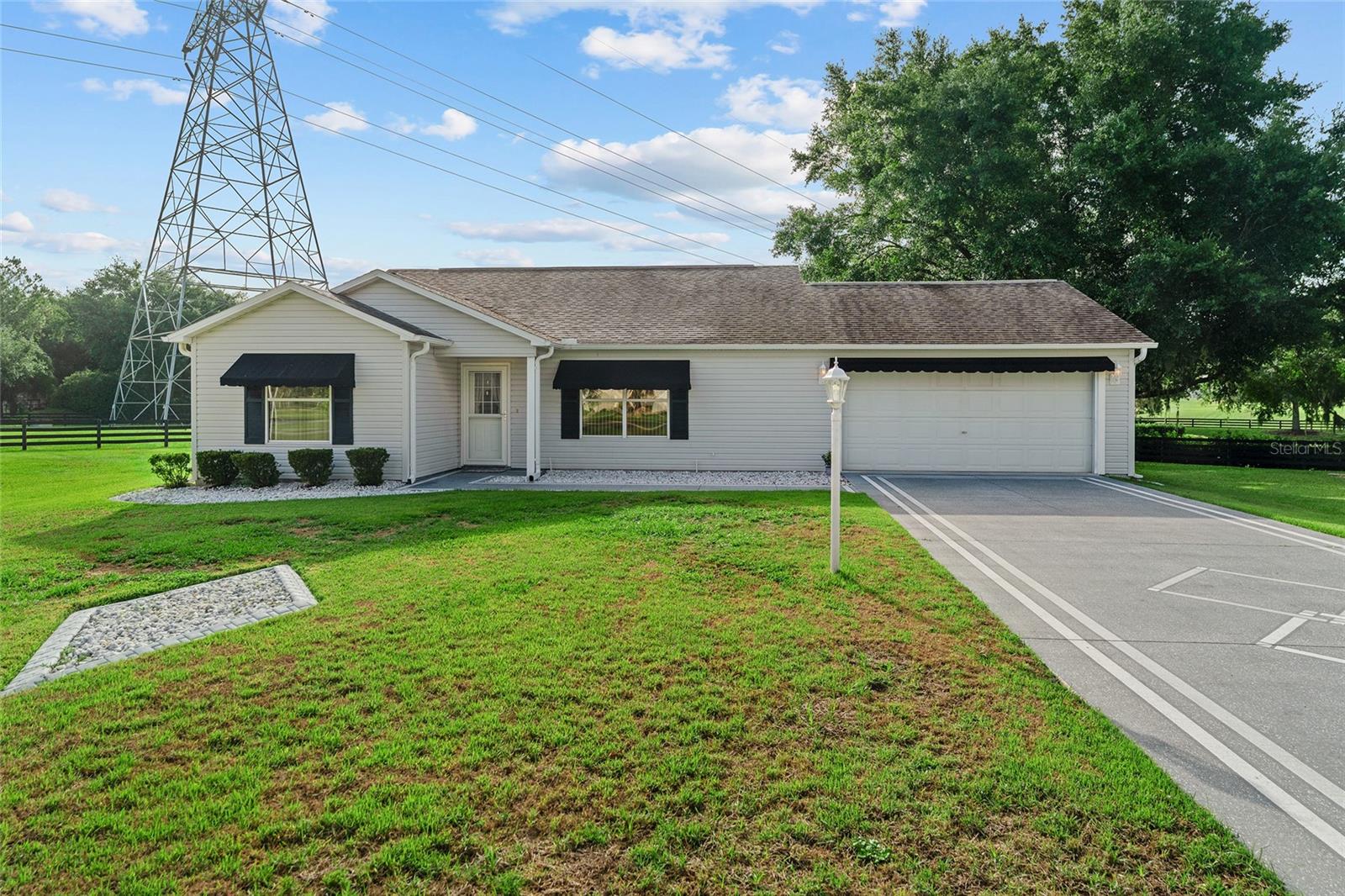 Image 42 of 56 For 2557 Privada Drive